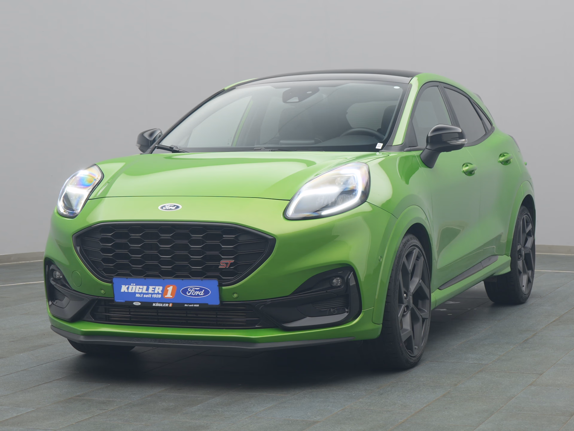 Ford Puma ST X in grün