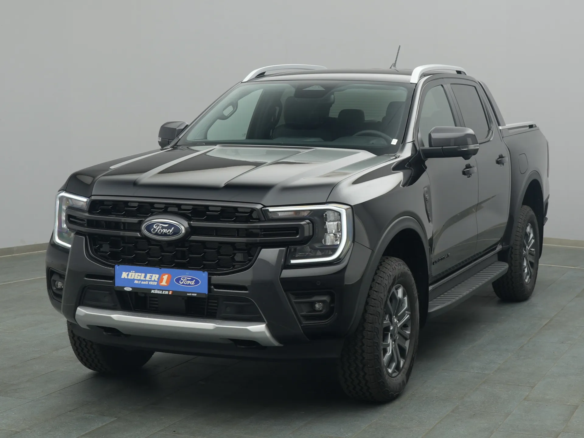 Ford Ranger DoKa Wildtrak in schwarz