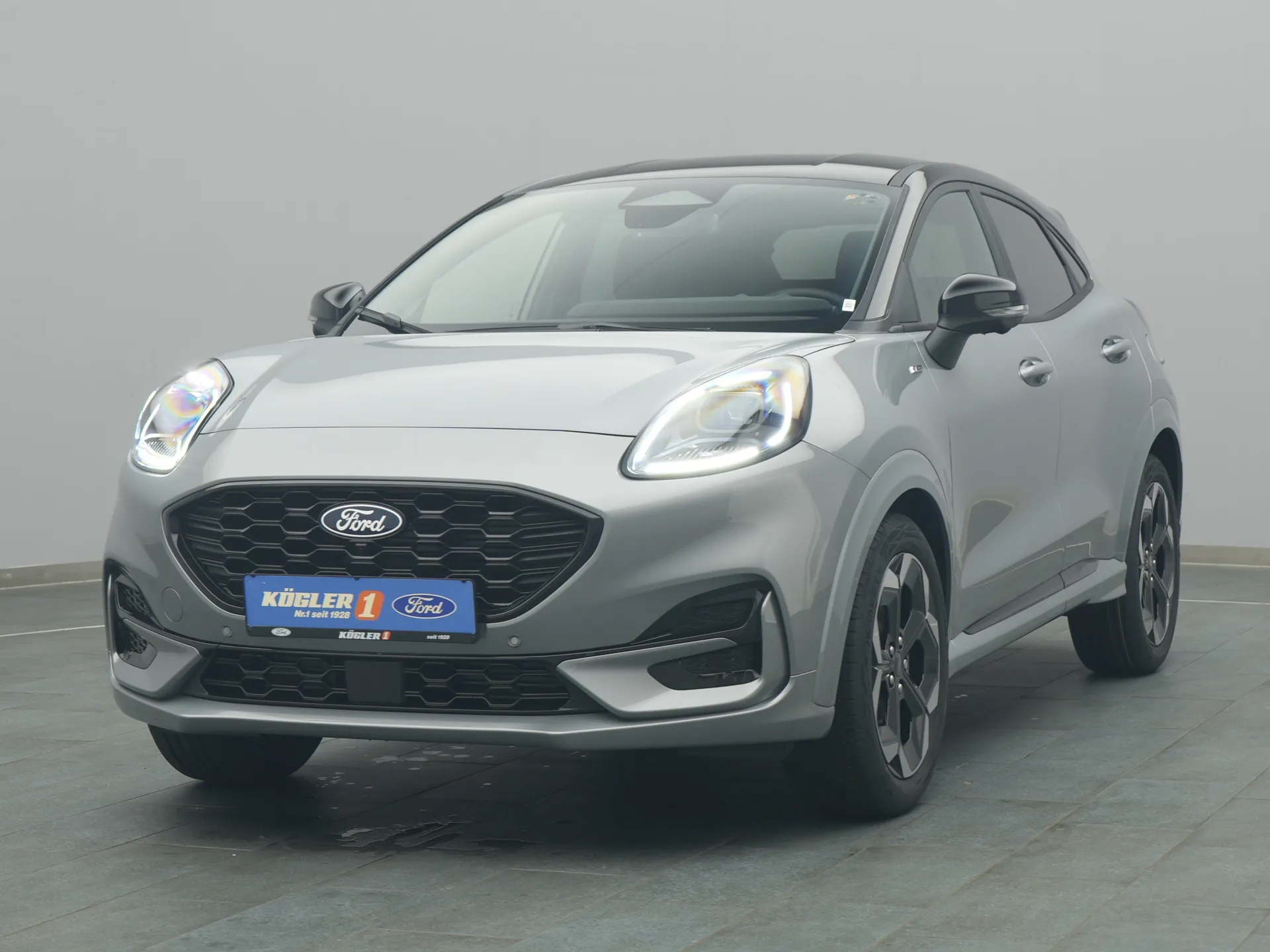 Ford Puma ST-Line X in silber