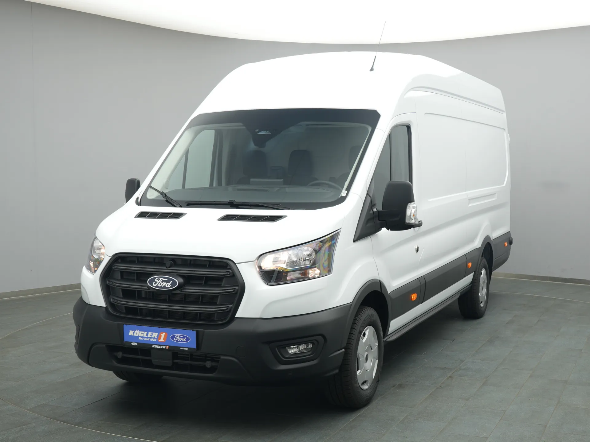 Ford Transit Kasten in weiss