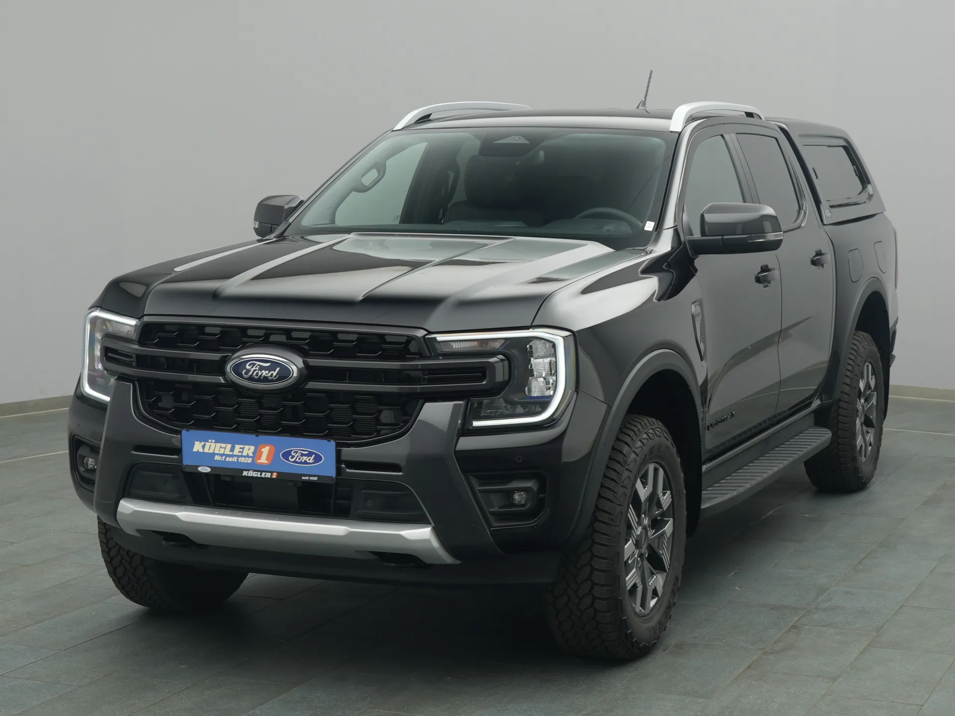 Ford Ranger DoKa Wildtrak in schwarz