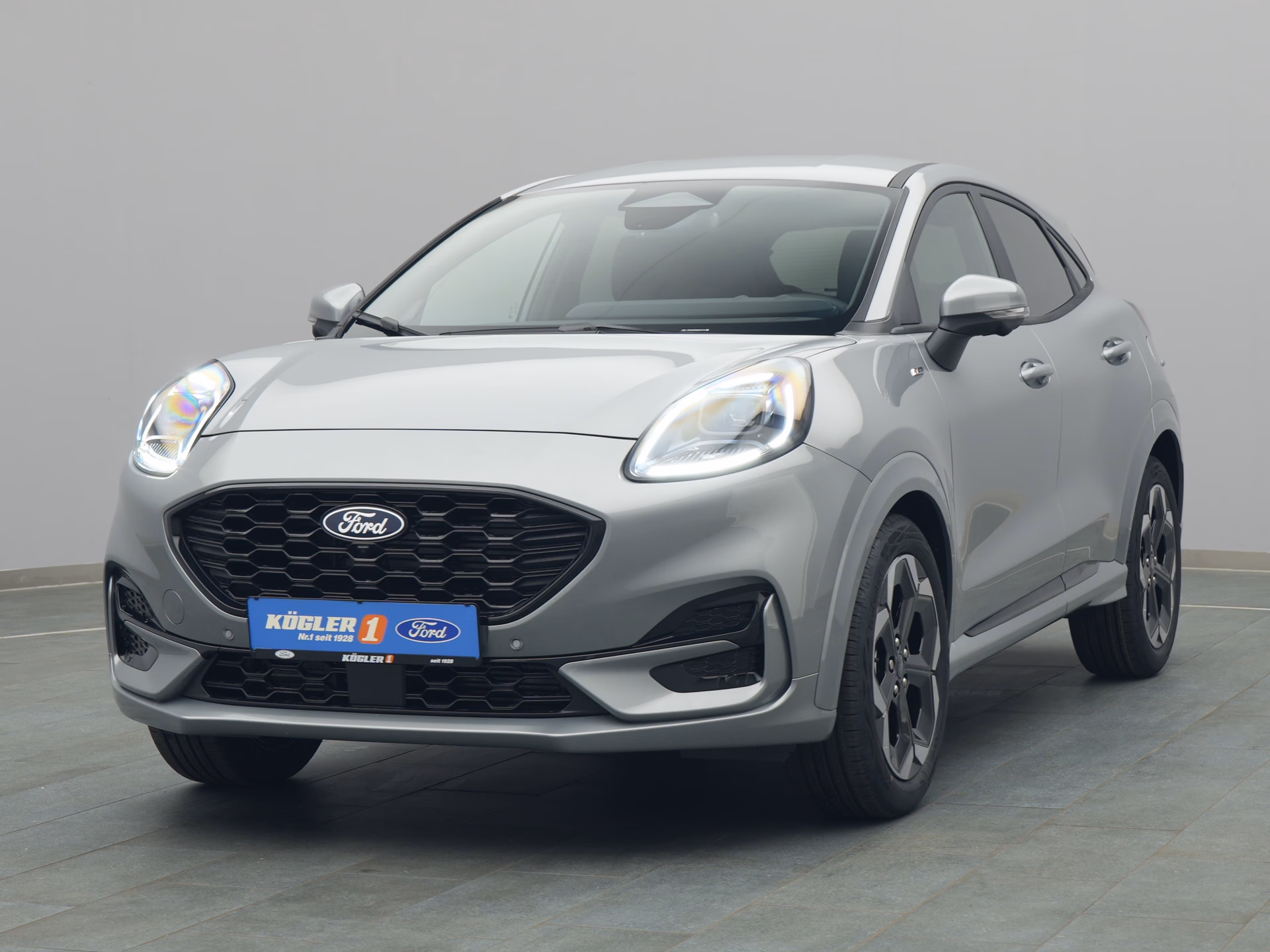 Ford Puma ST-Line X in silber