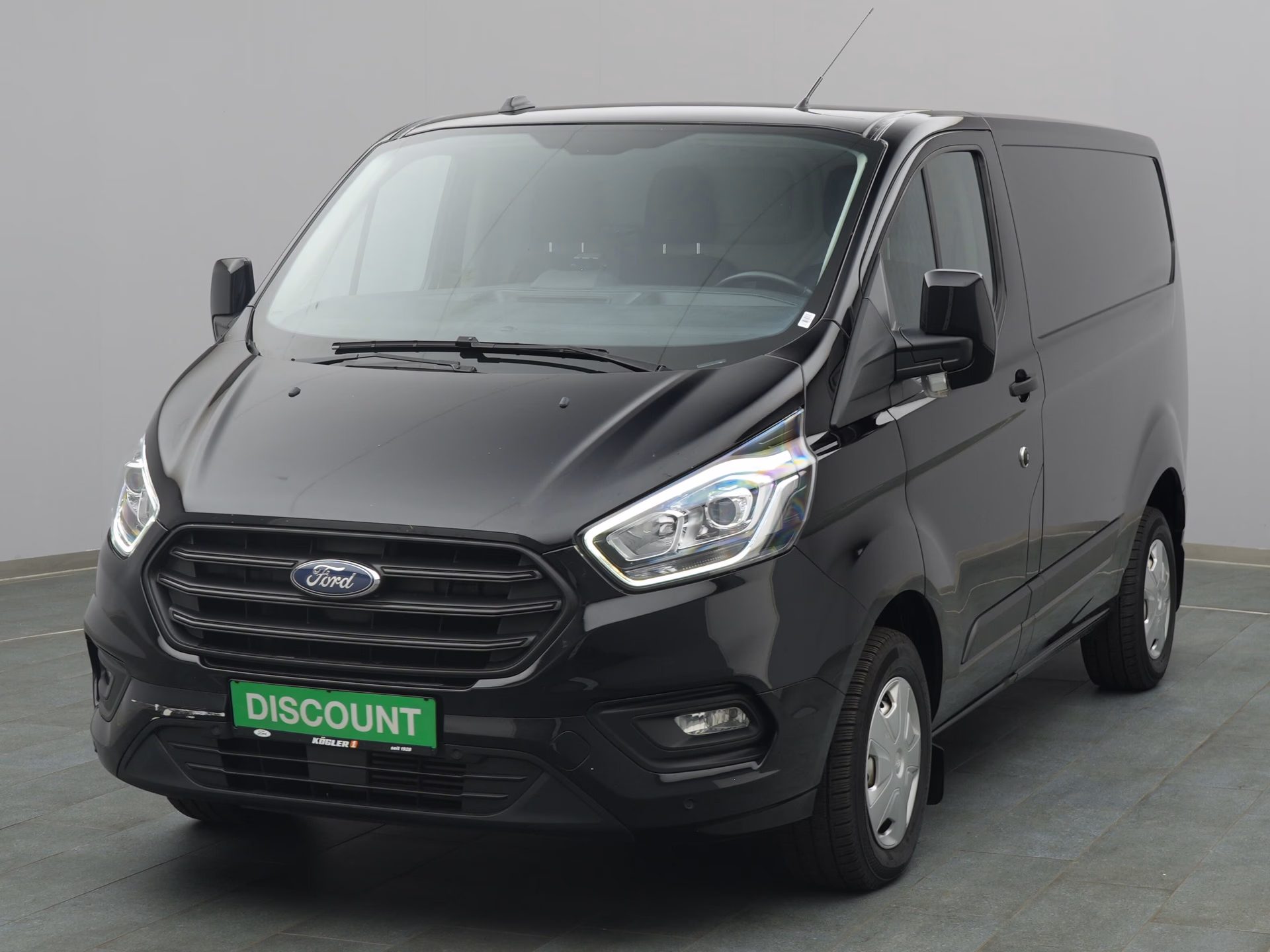 Ford Transit Custom Kasten in schwarz