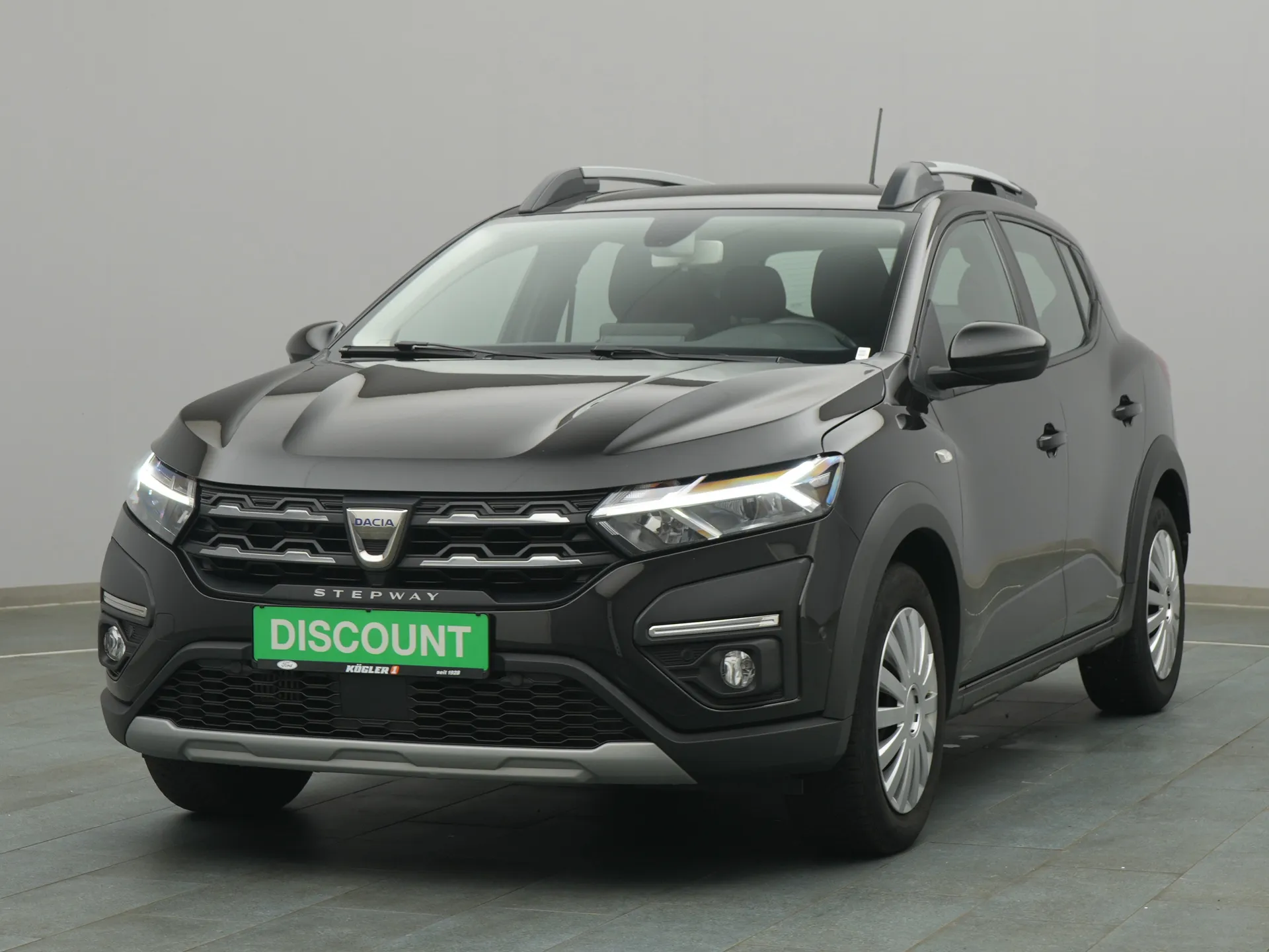 Dacia Sandero in schwarz