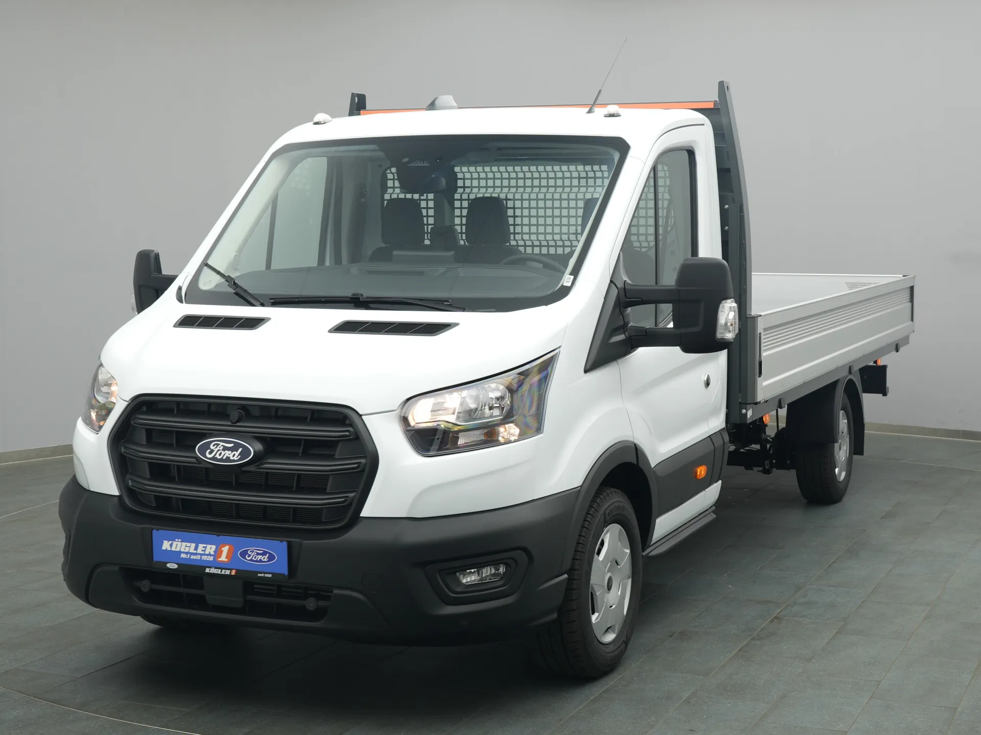 Ford Transit Pritsche EK in weiss