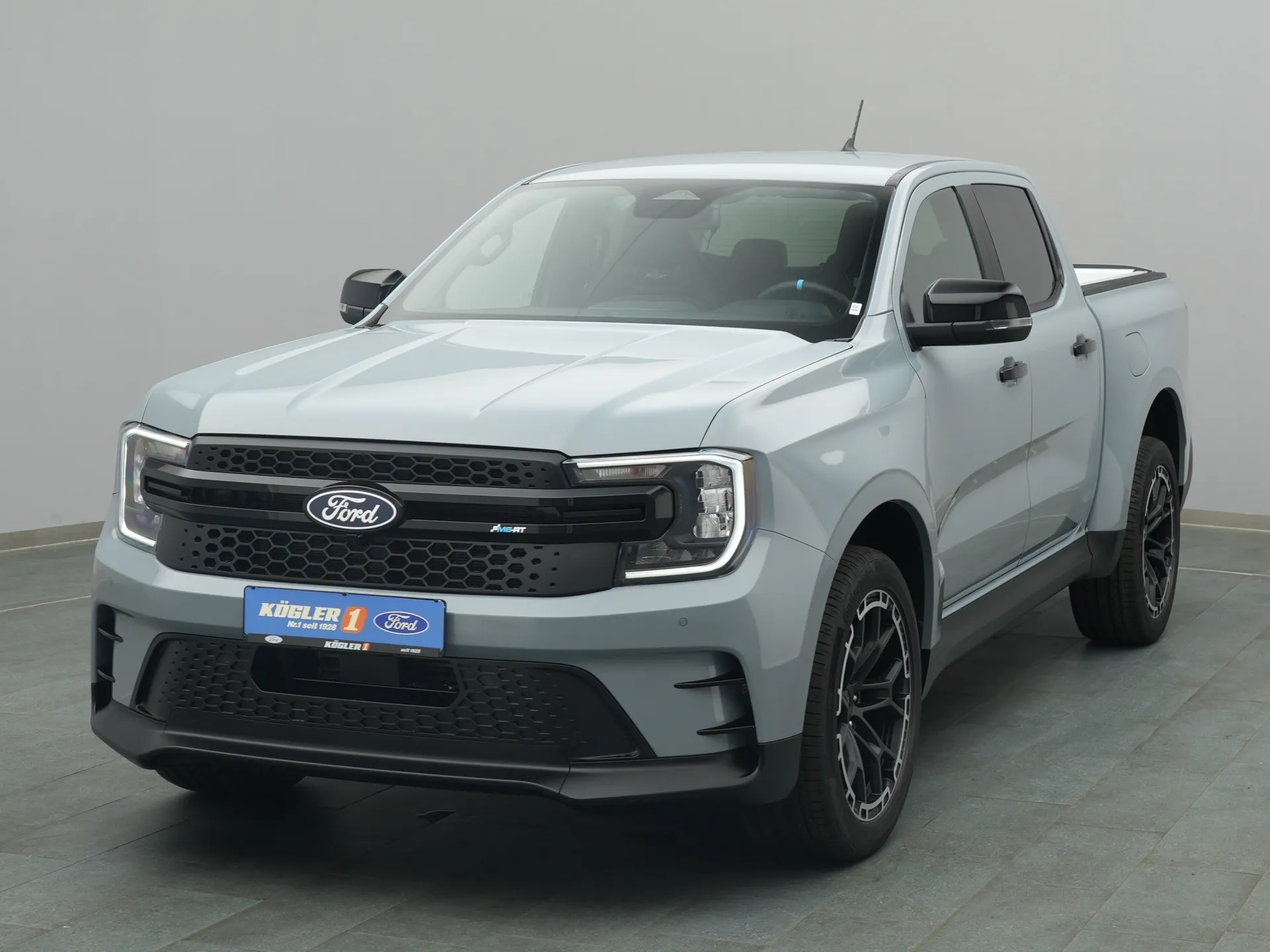 Ford Ranger DoKa MS-RT in grau