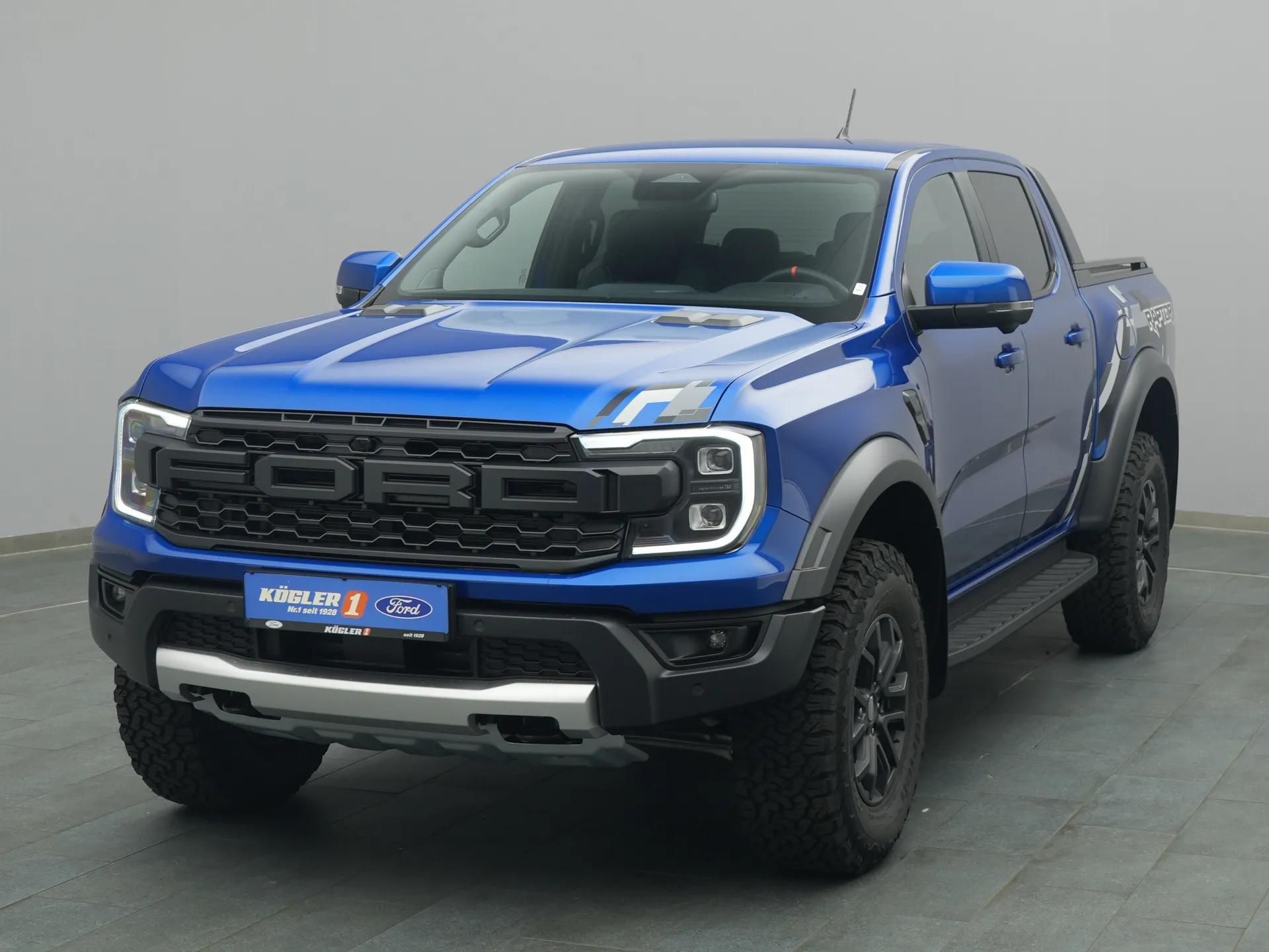 Ford Ranger Raptor in blau