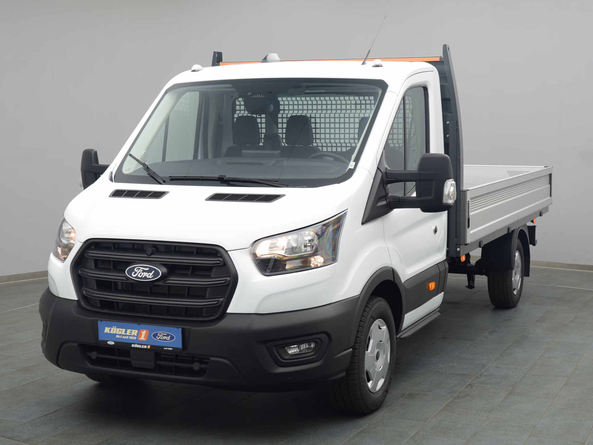 Ford Transit Pritsche EK in weiss