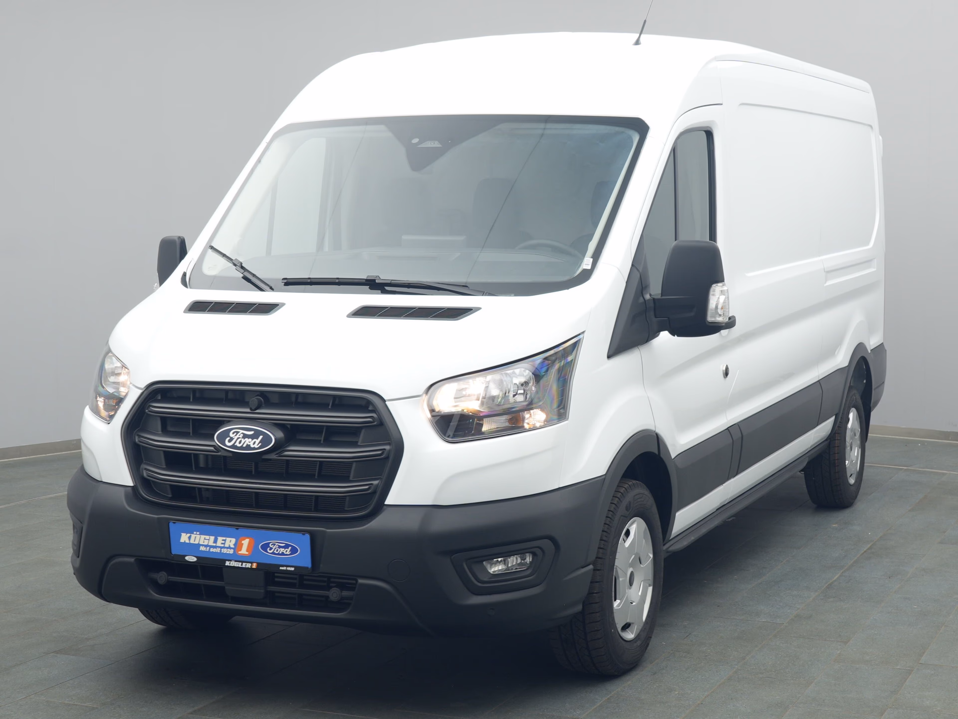 Ford Transit Kasten in weiss