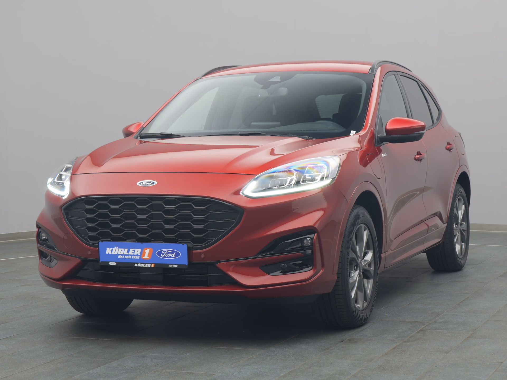 Ford Kuga ST-Line X in rot
