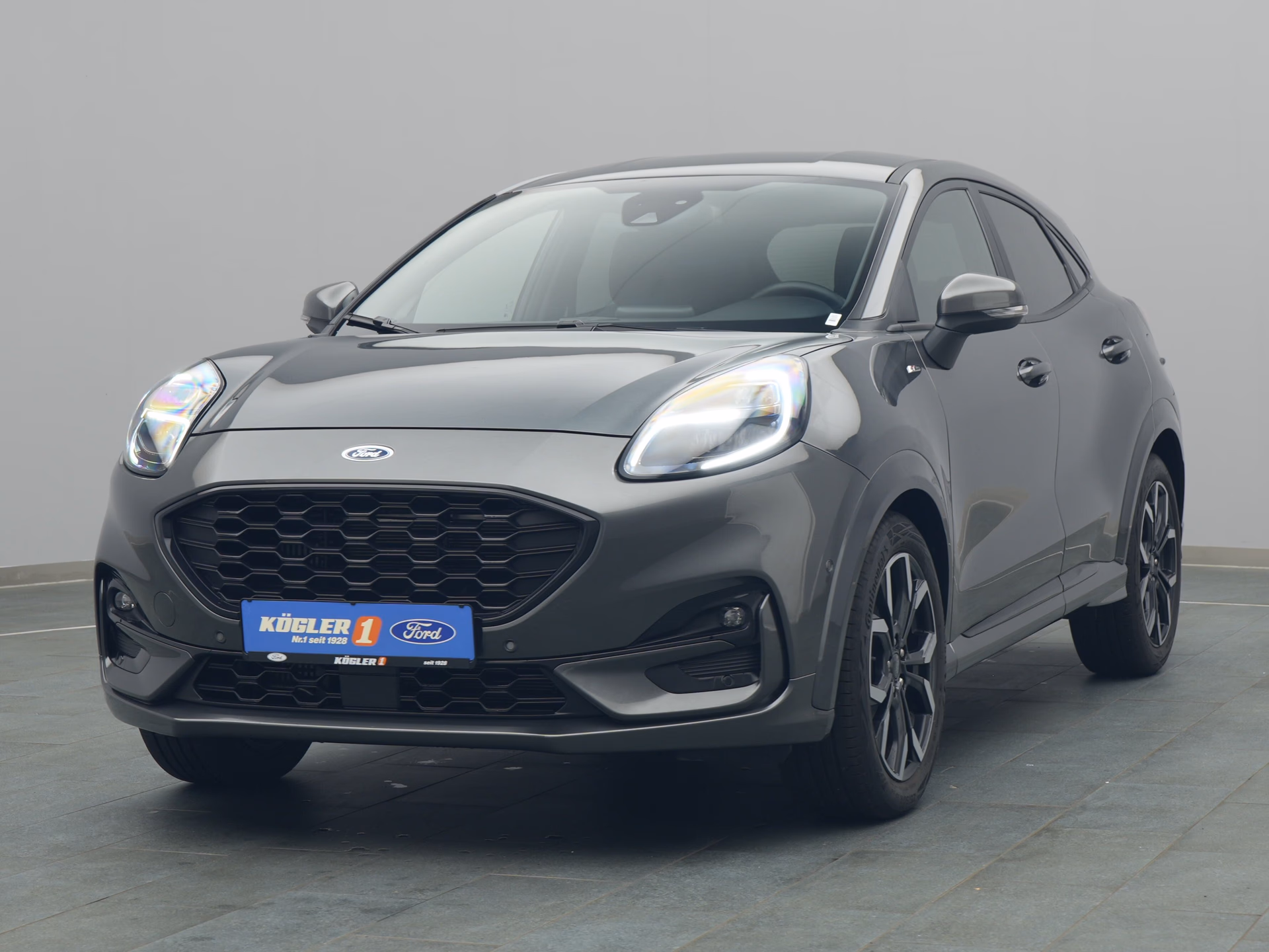 Ford Puma ST-Line X in grau