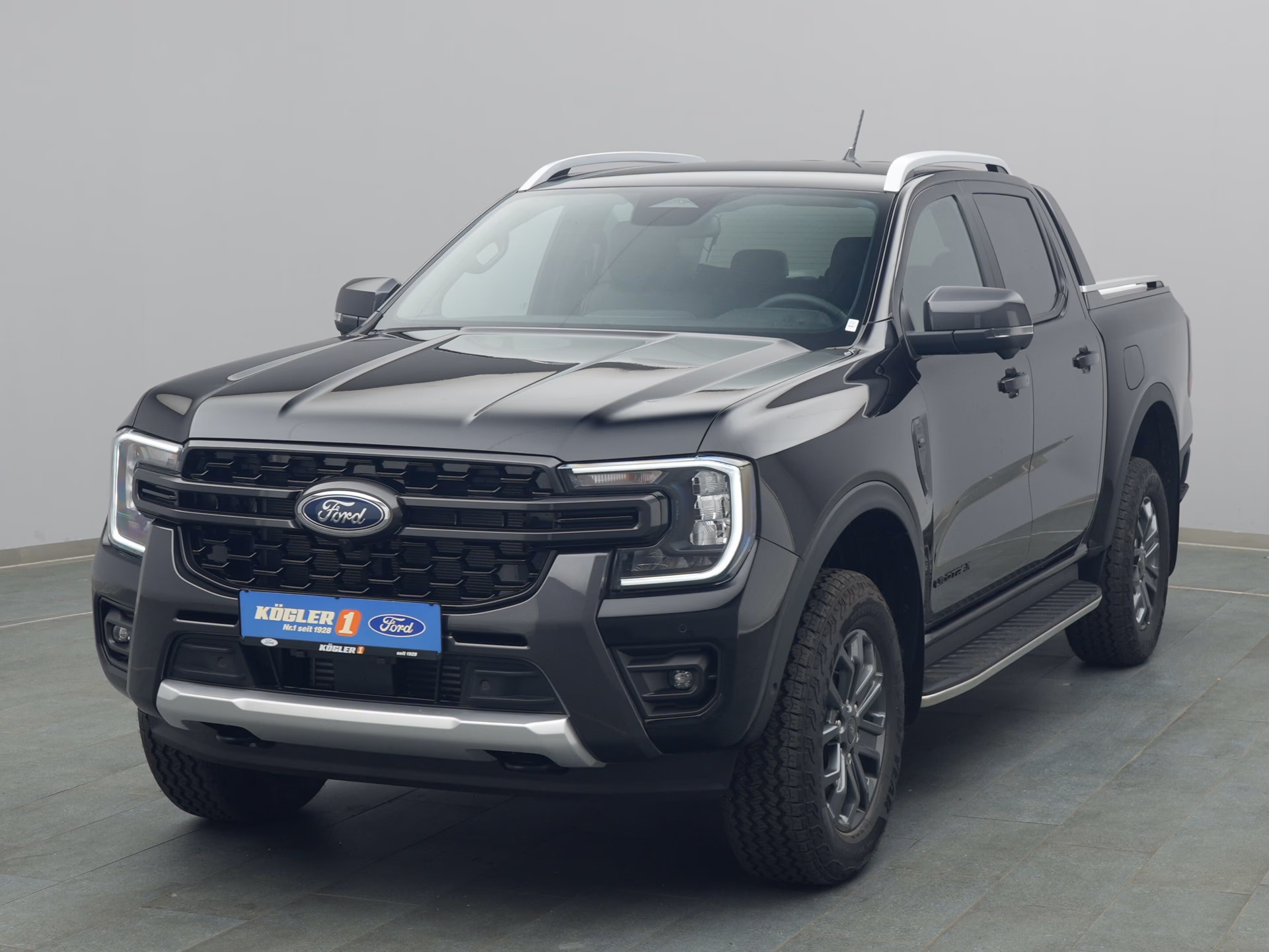 Ford Ranger DoKa Wildtrak in schwarz