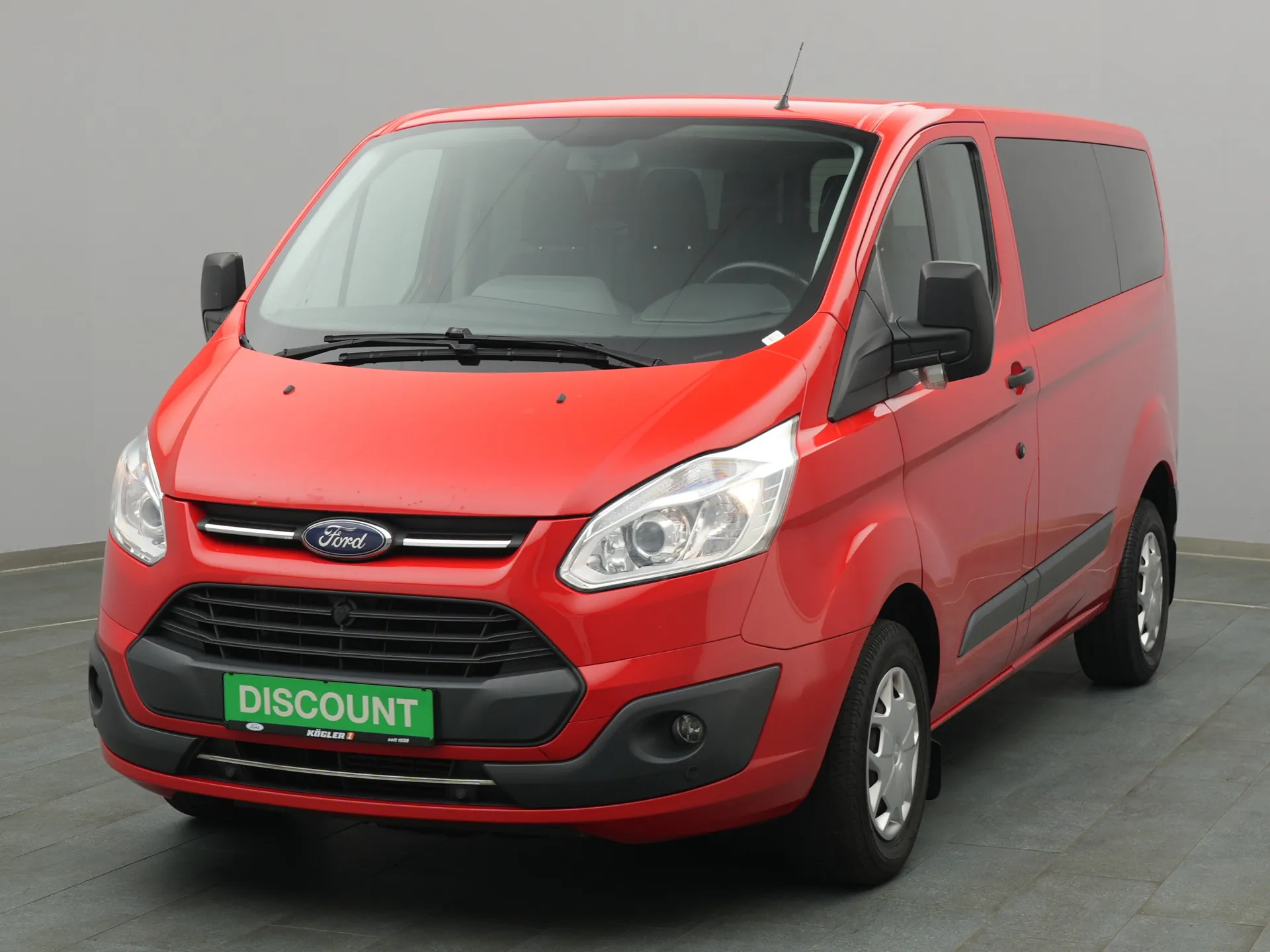 Ford Transit Custom Kombi in rot