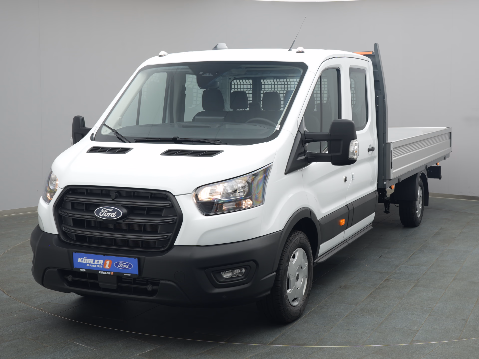 Ford Transit Pritsche Doka in weiss