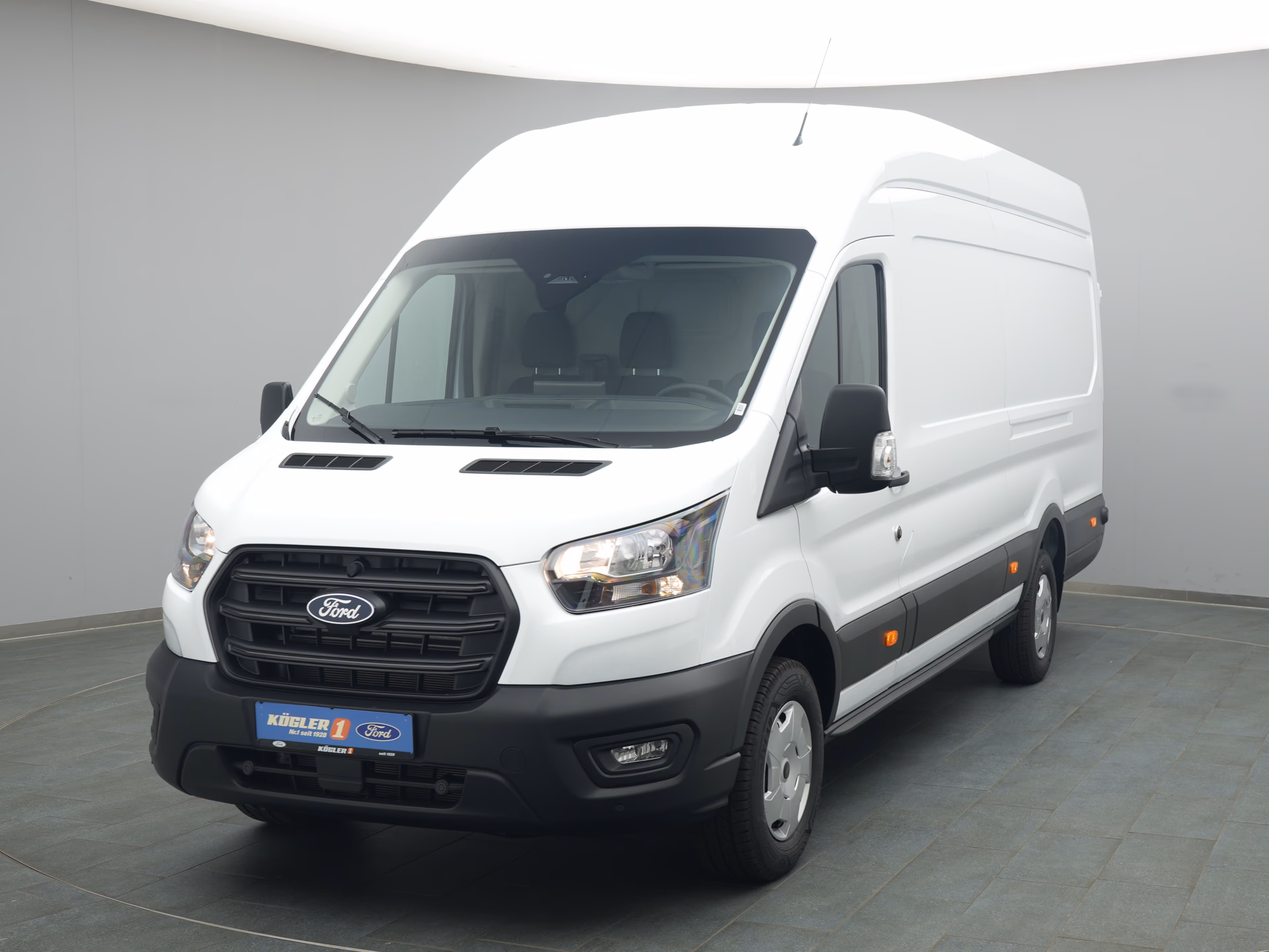 Ford Transit Kasten in weiss