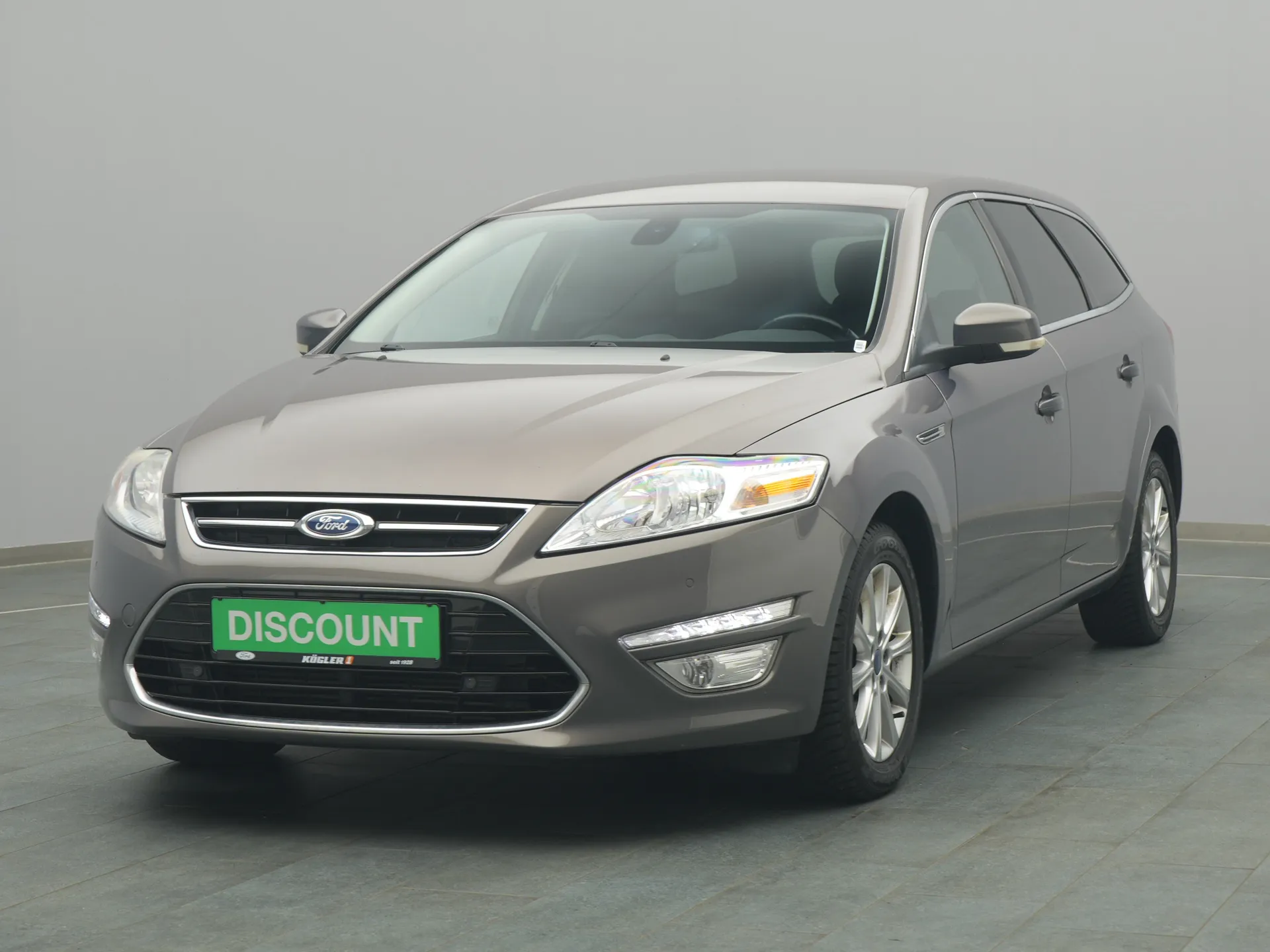 Ford Mondeo Business in braun