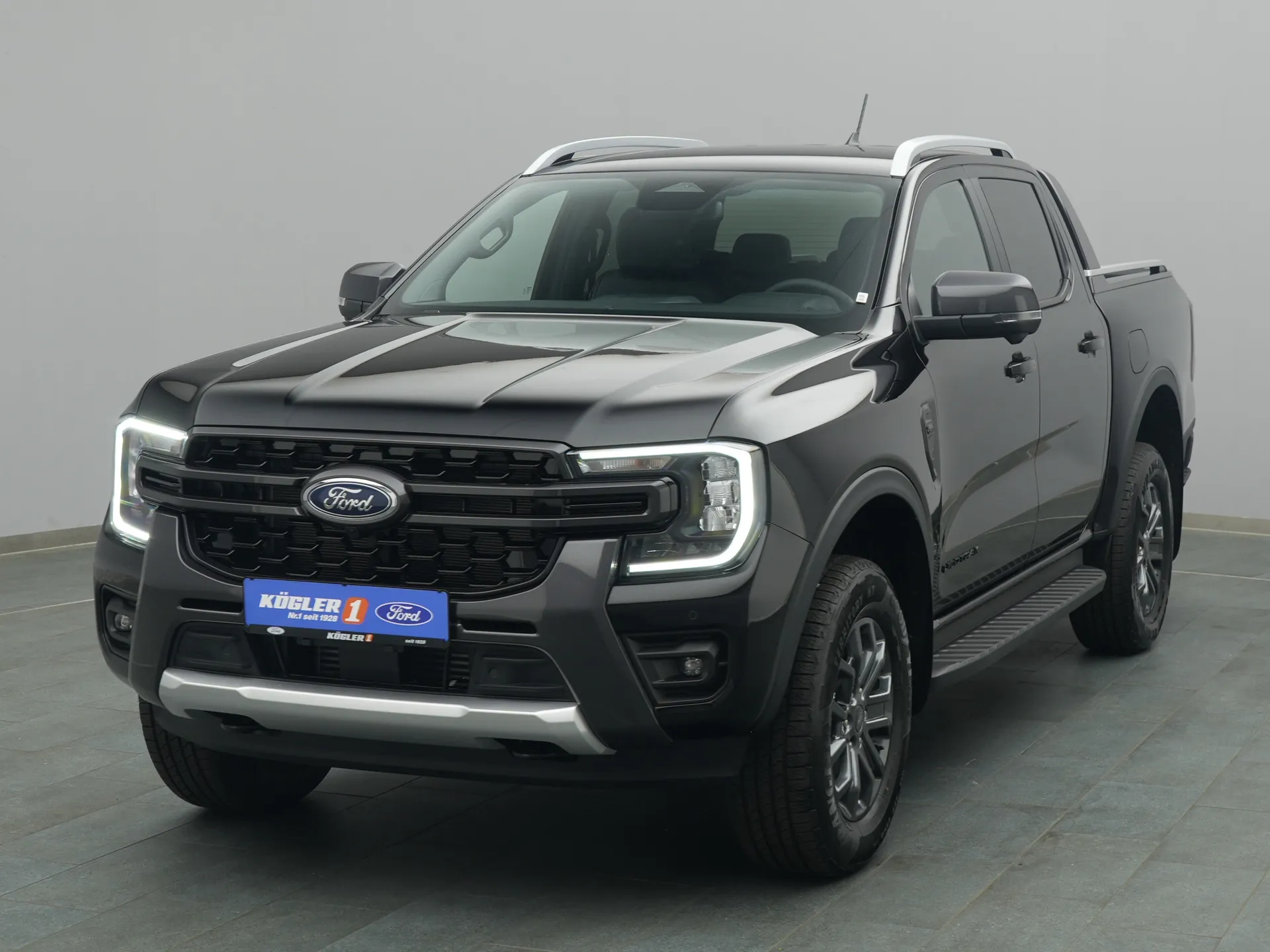 Ford Ranger DoKa Wildtrak in schwarz