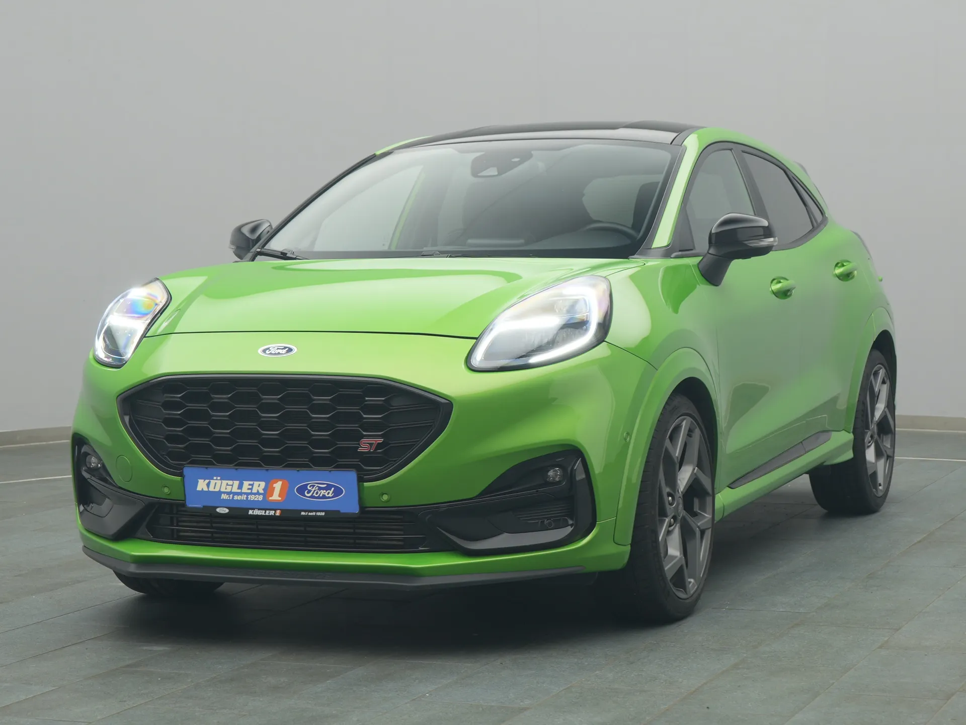 Ford Puma ST X in grün