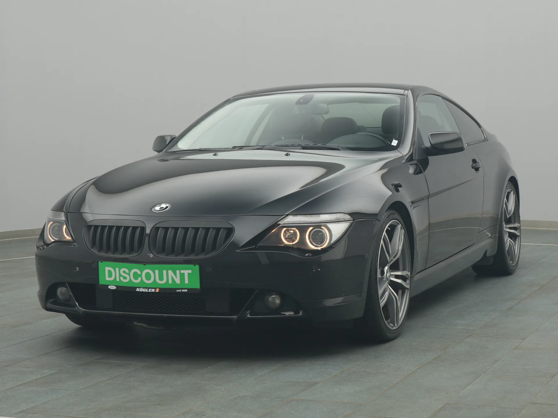 BMW 630 in schwarz