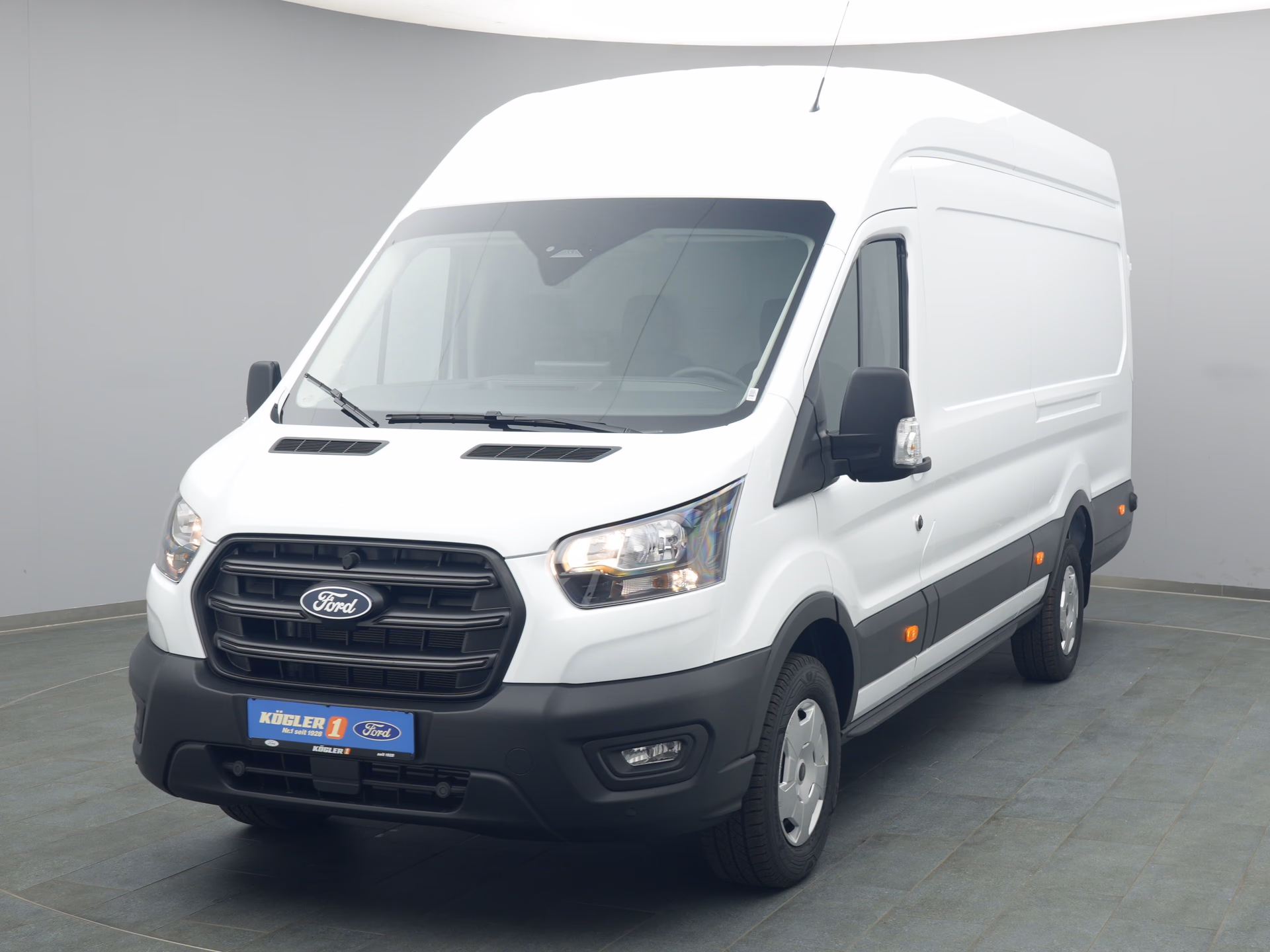 Ford Transit Kasten in weiss