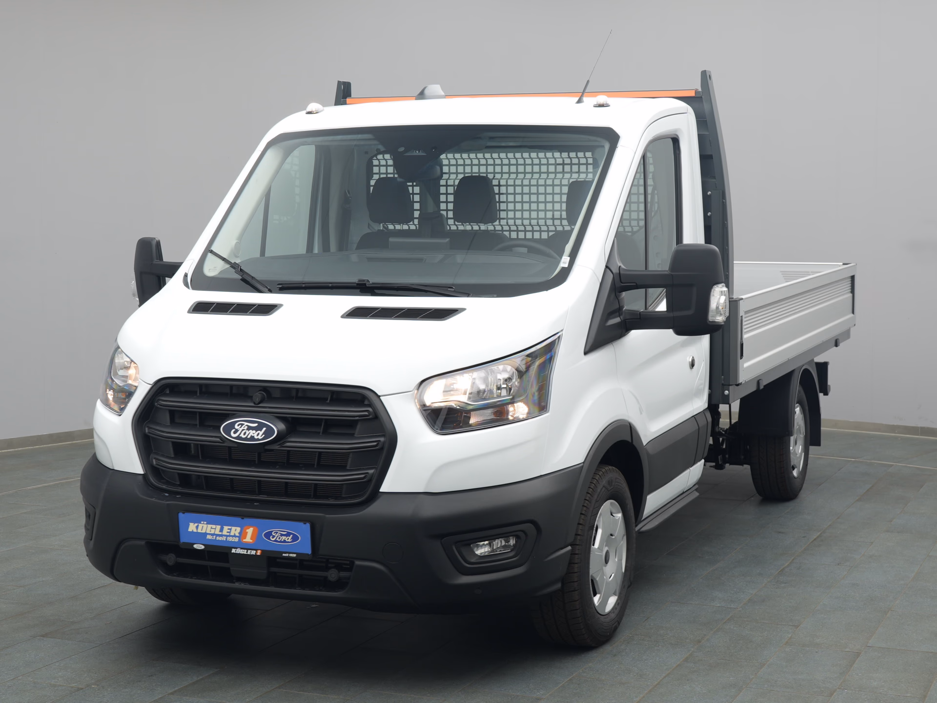 Ford Transit Pritsche EK in weiss