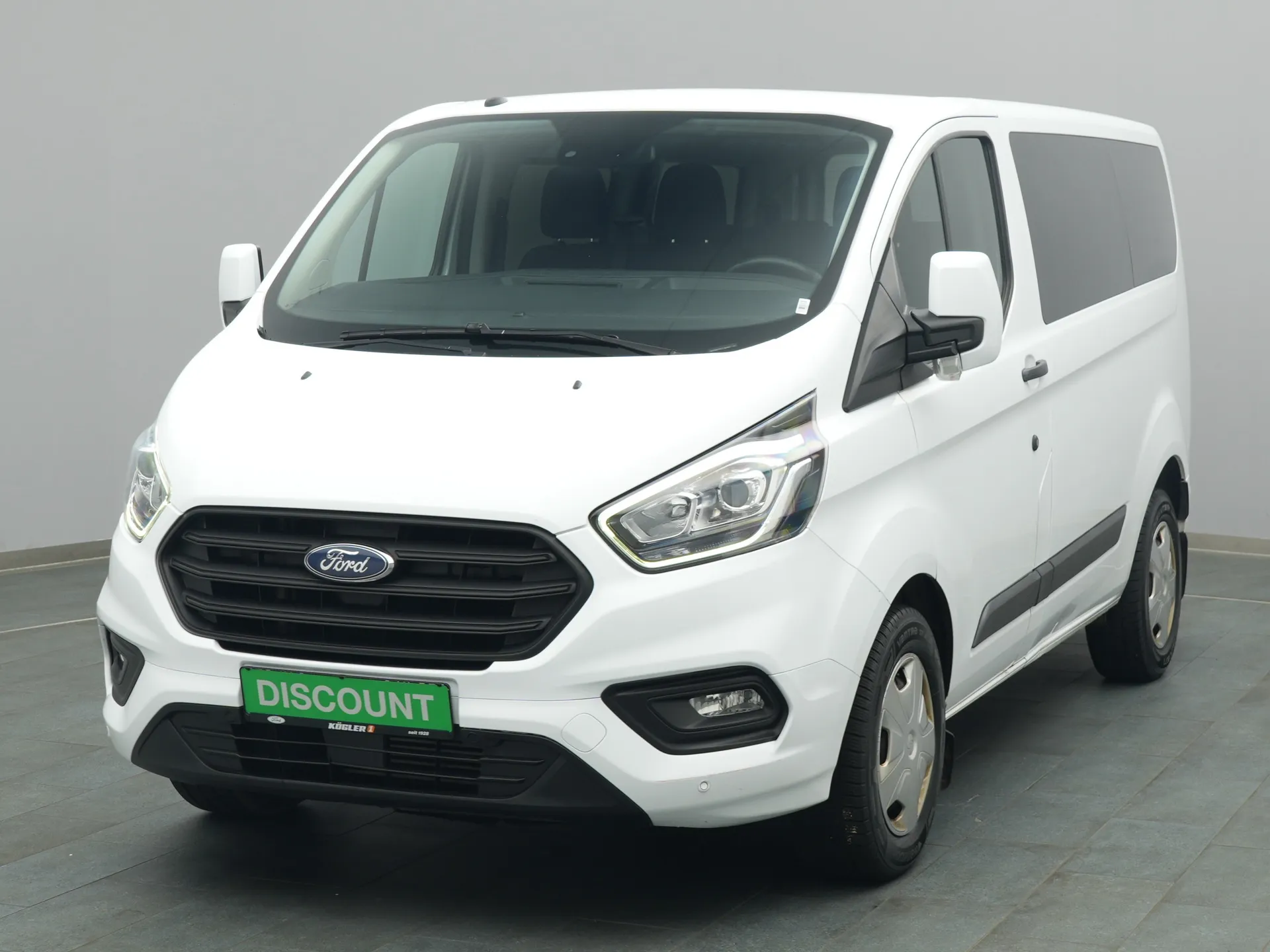 Ford Transit Custom Kombi in weiss