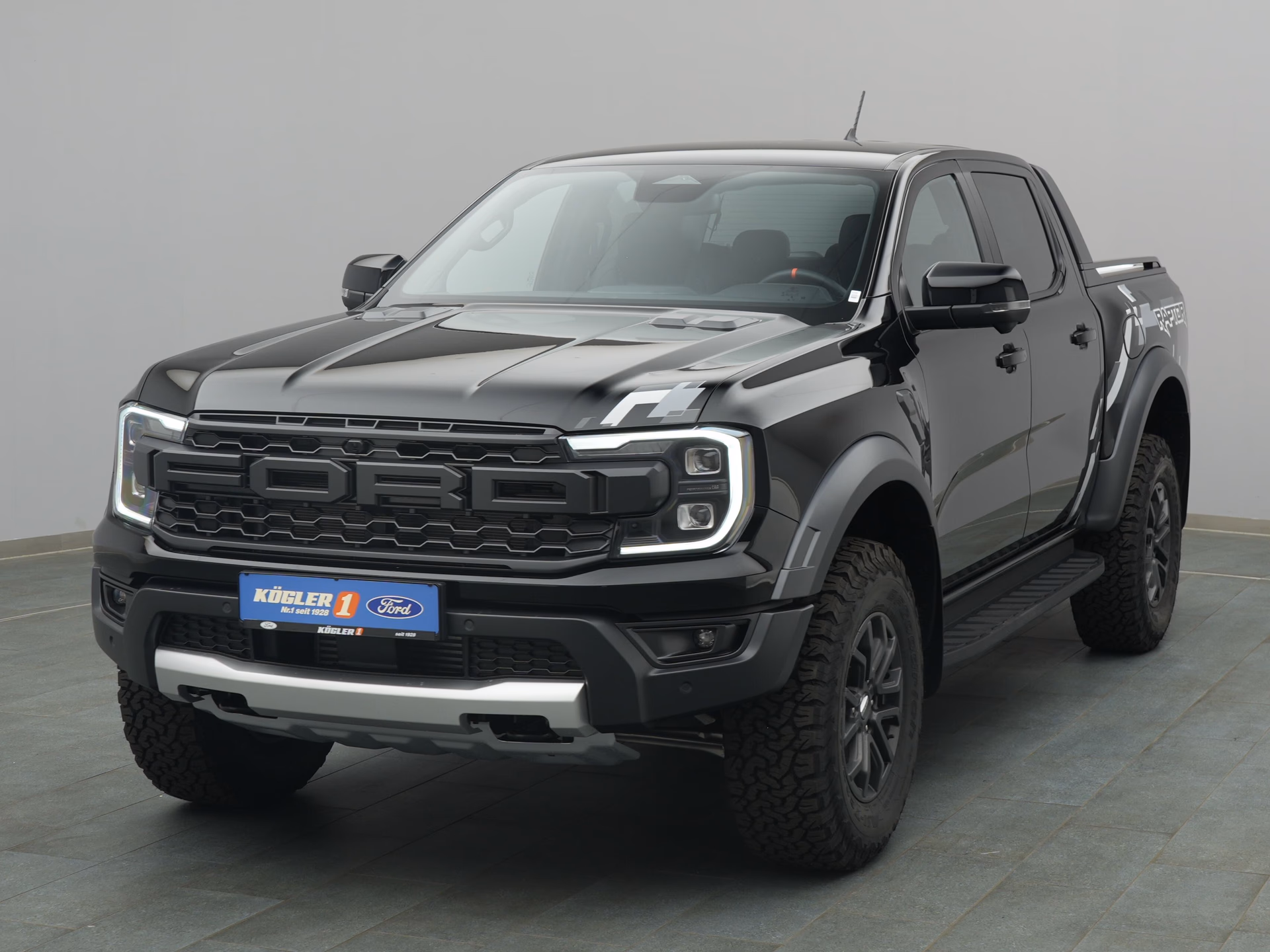 Ford Ranger Raptor in schwarz