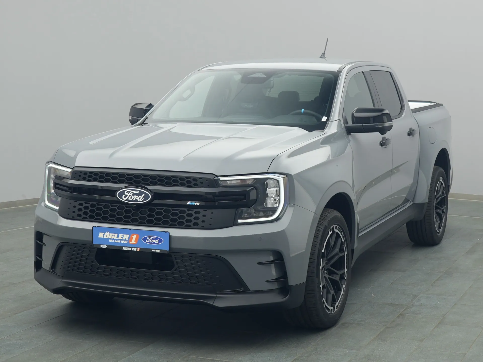Ford Ranger DoKa MS-RT in grau