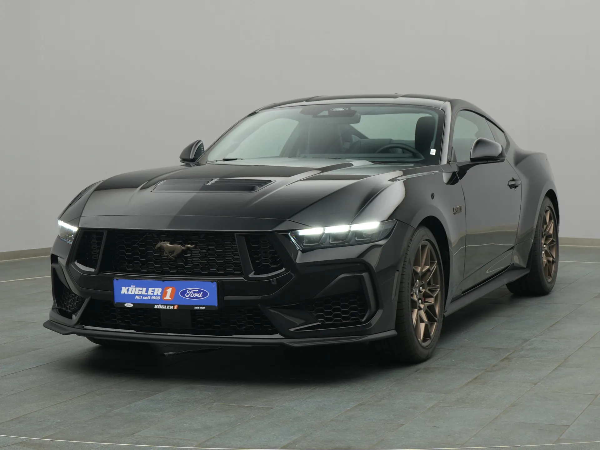 Ford Mustang GT in schwarz