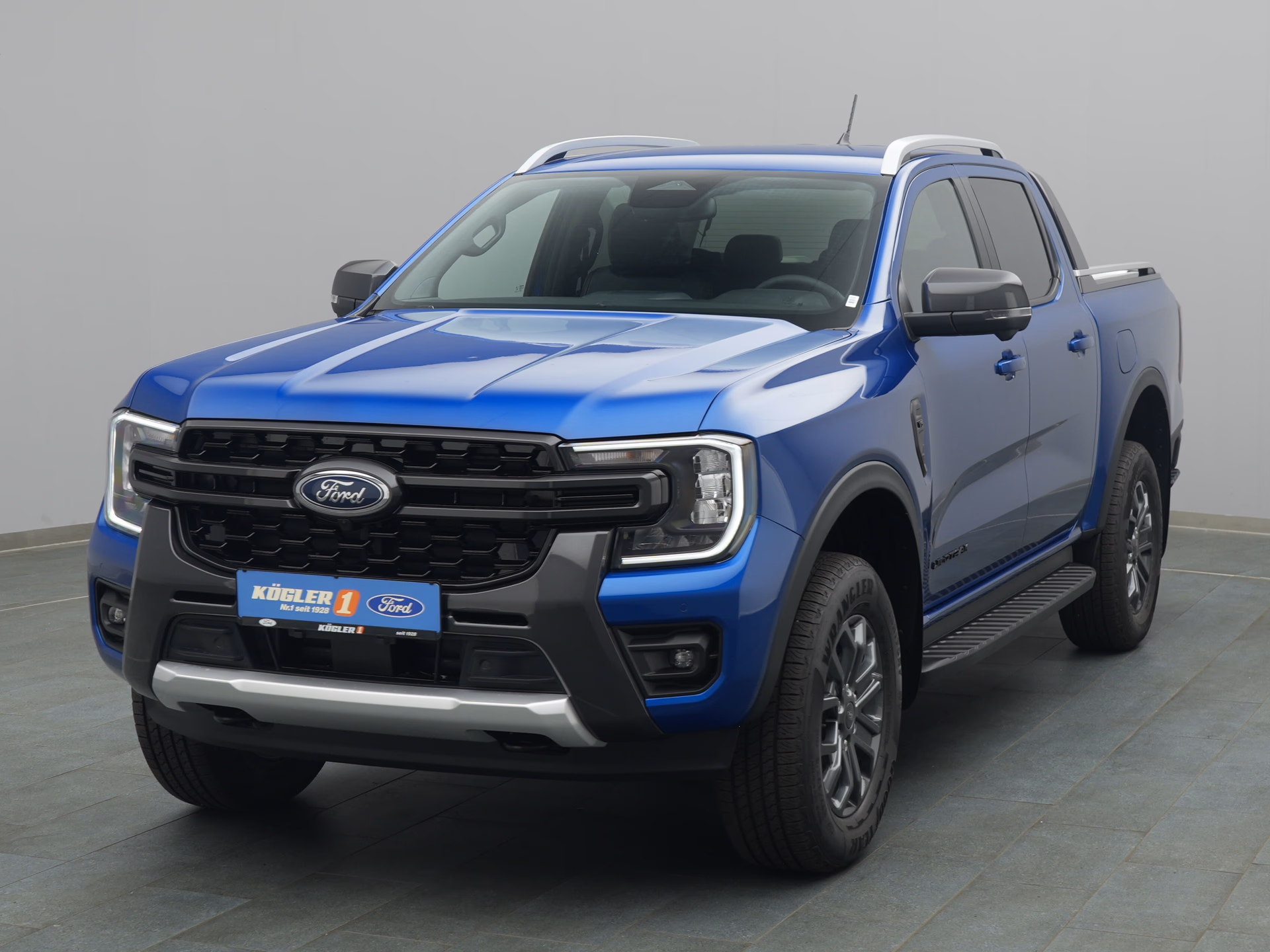 Ford Ranger DoKa Wildtrak in blau