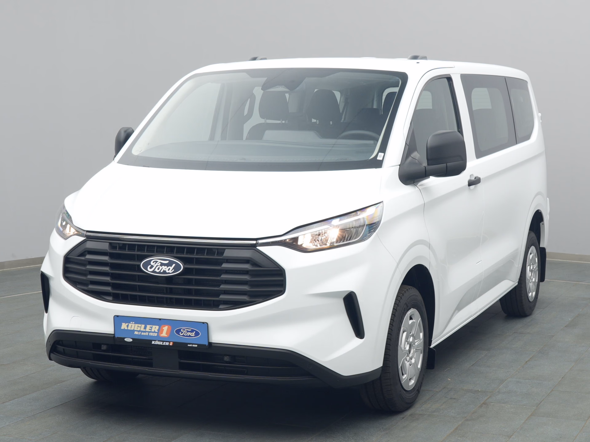 Ford Transit Custom Kombi in weiss