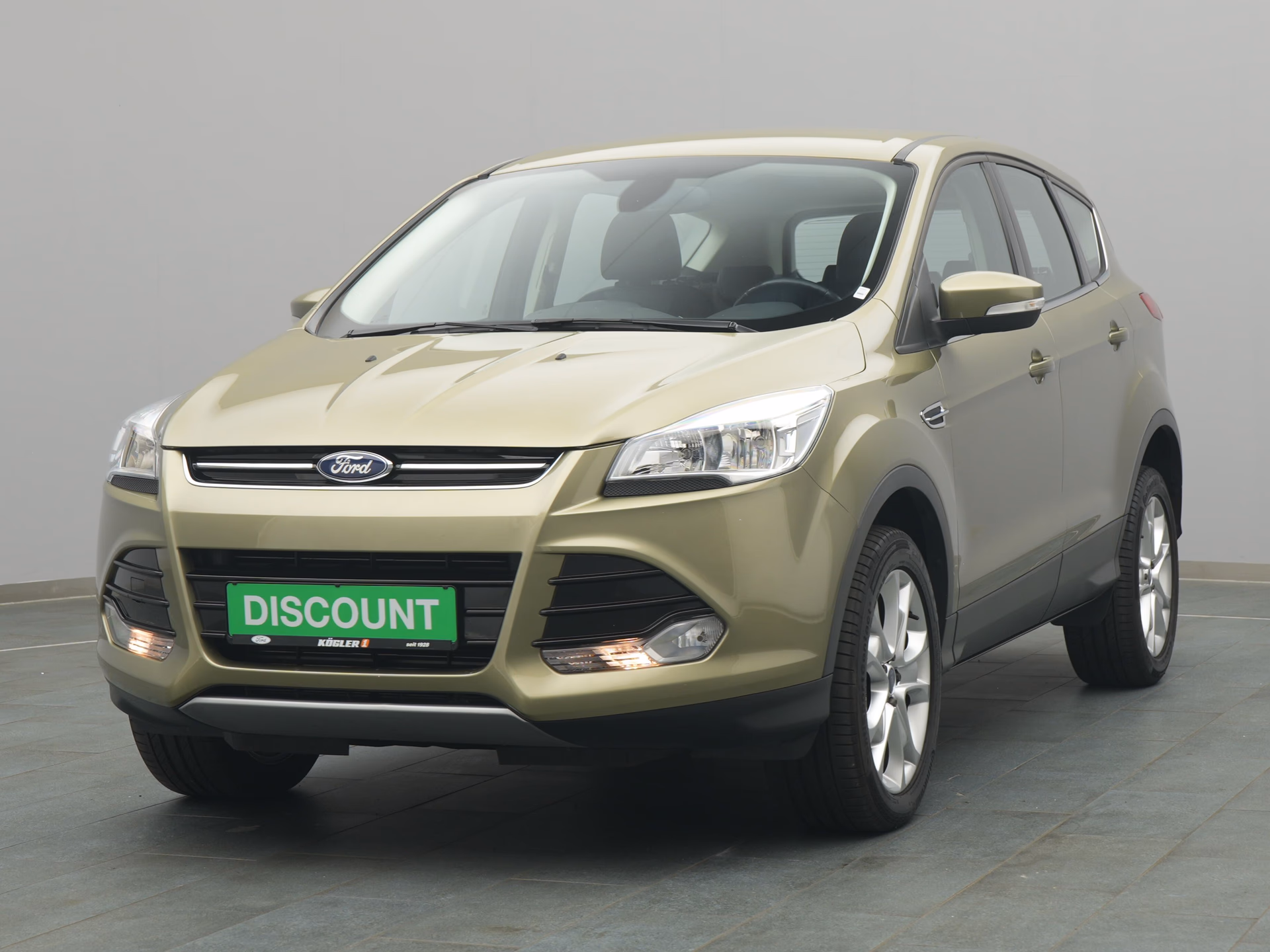 Ford Kuga Titanium in grün