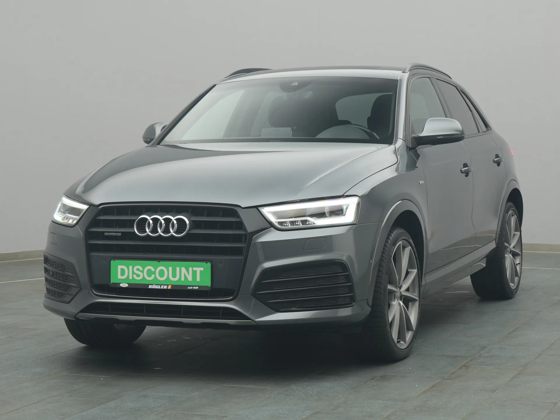 Audi Q3 in grau