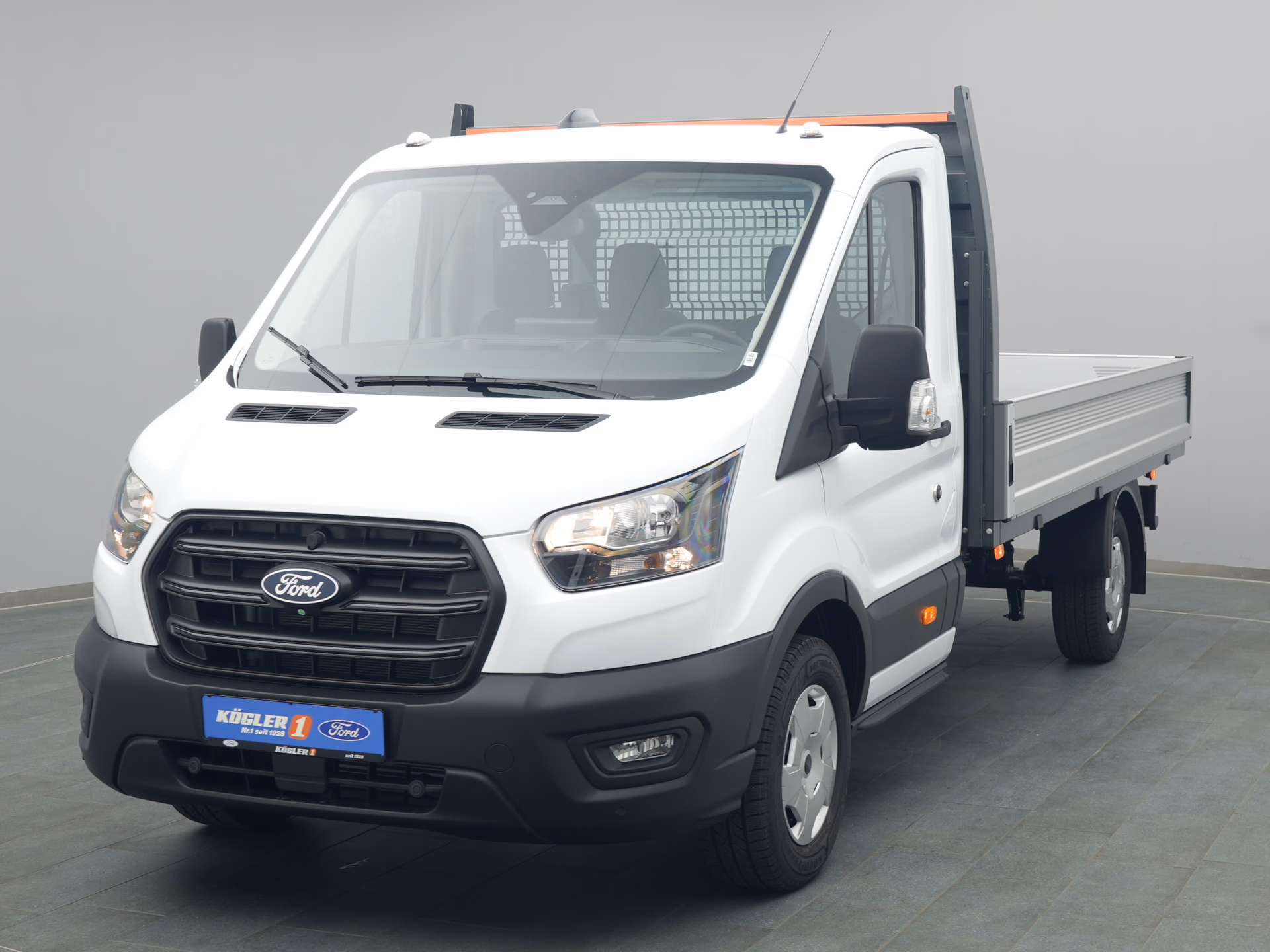Ford Transit Pritsche EK in weiss