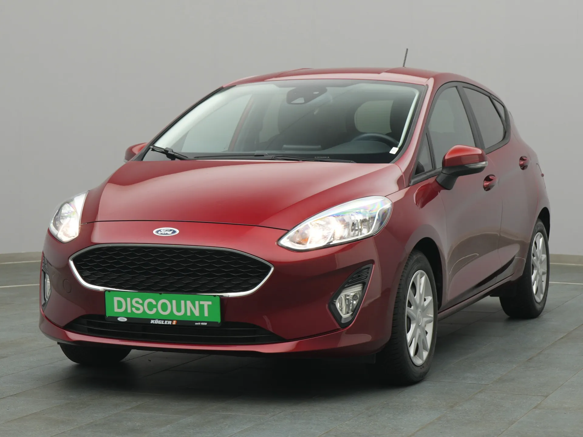 Ford Fiesta Cool&Connect in rot