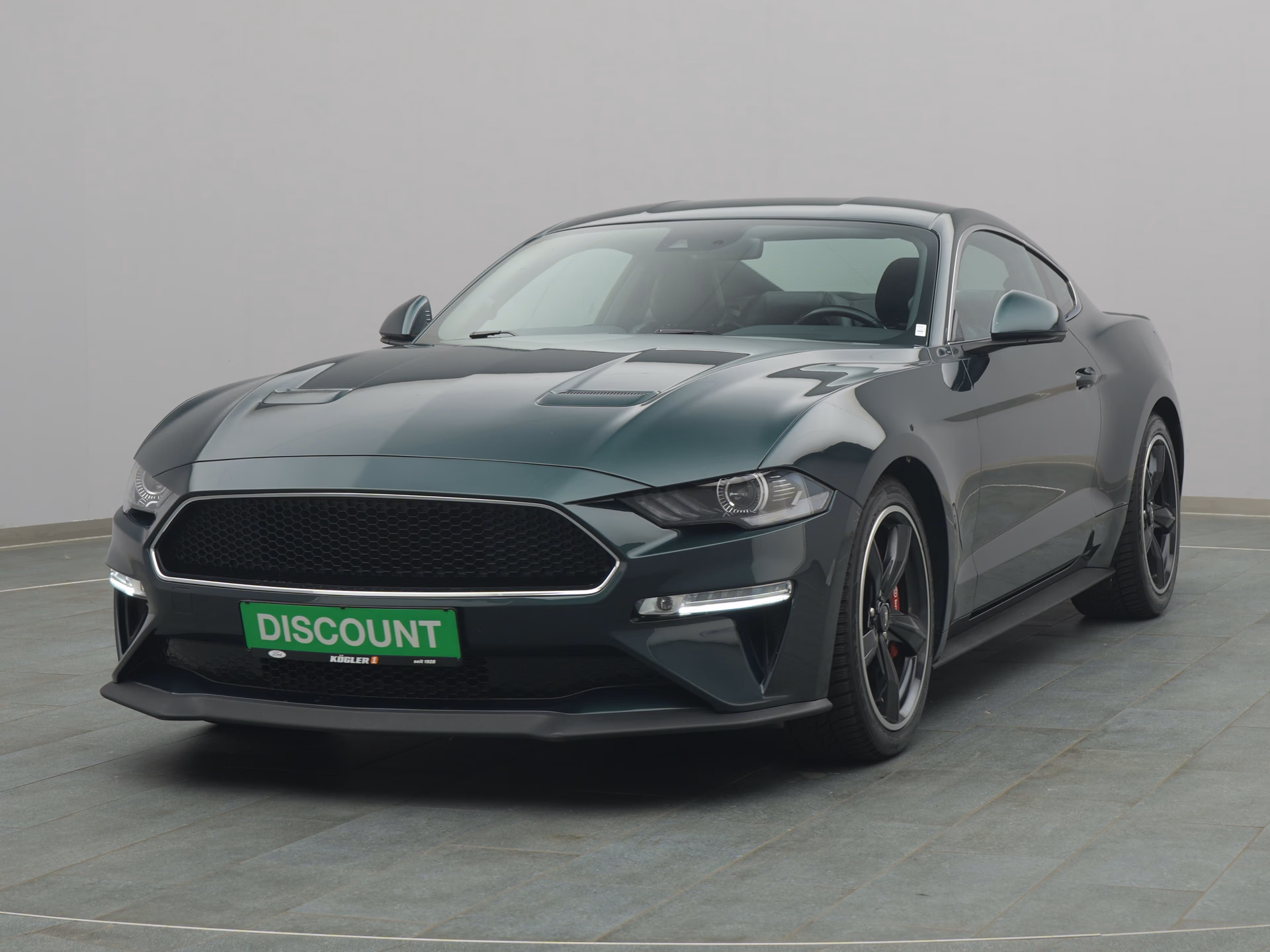 Ford Mustang Bullitt in grün