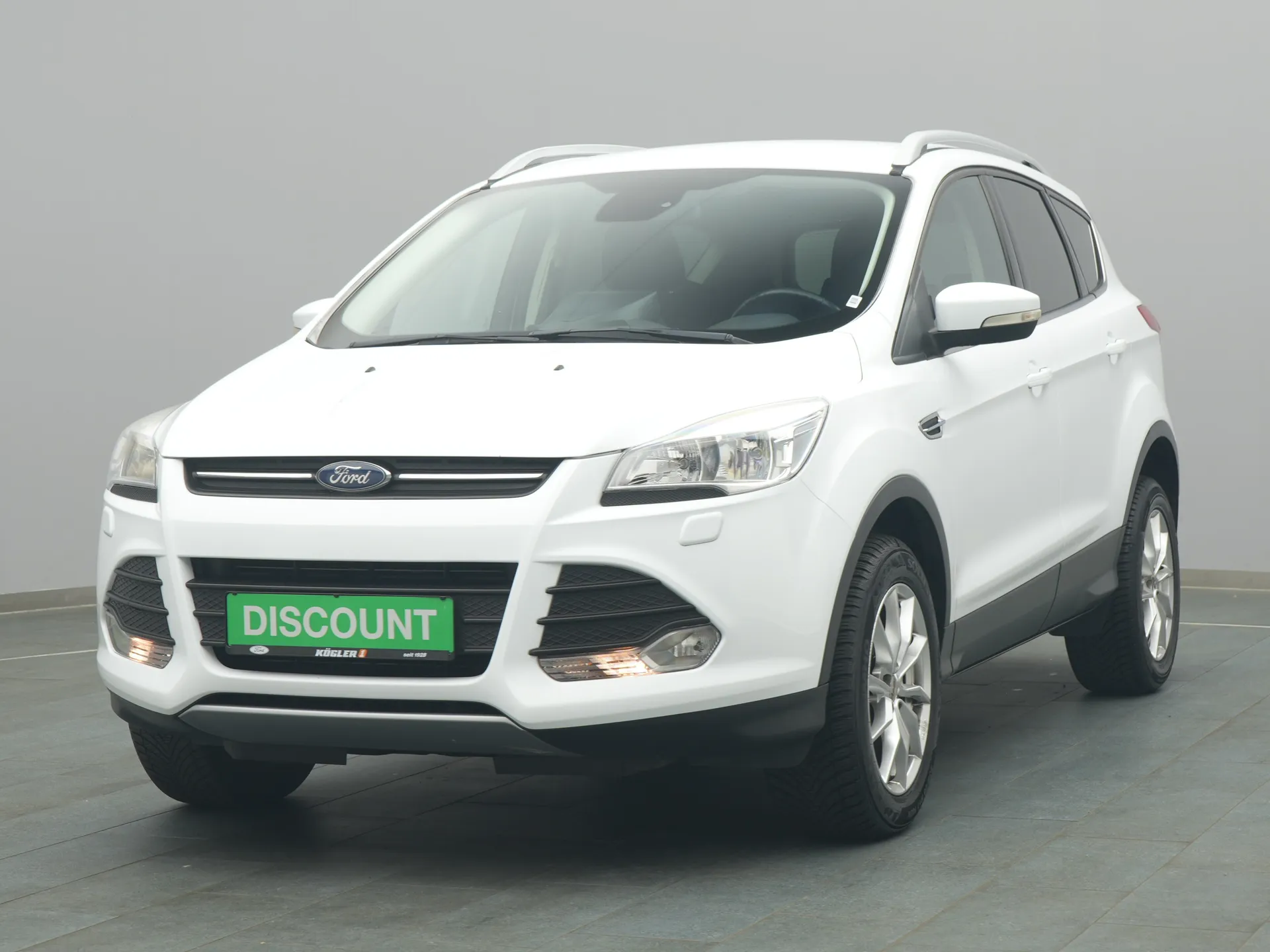 Ford Kuga in weiss