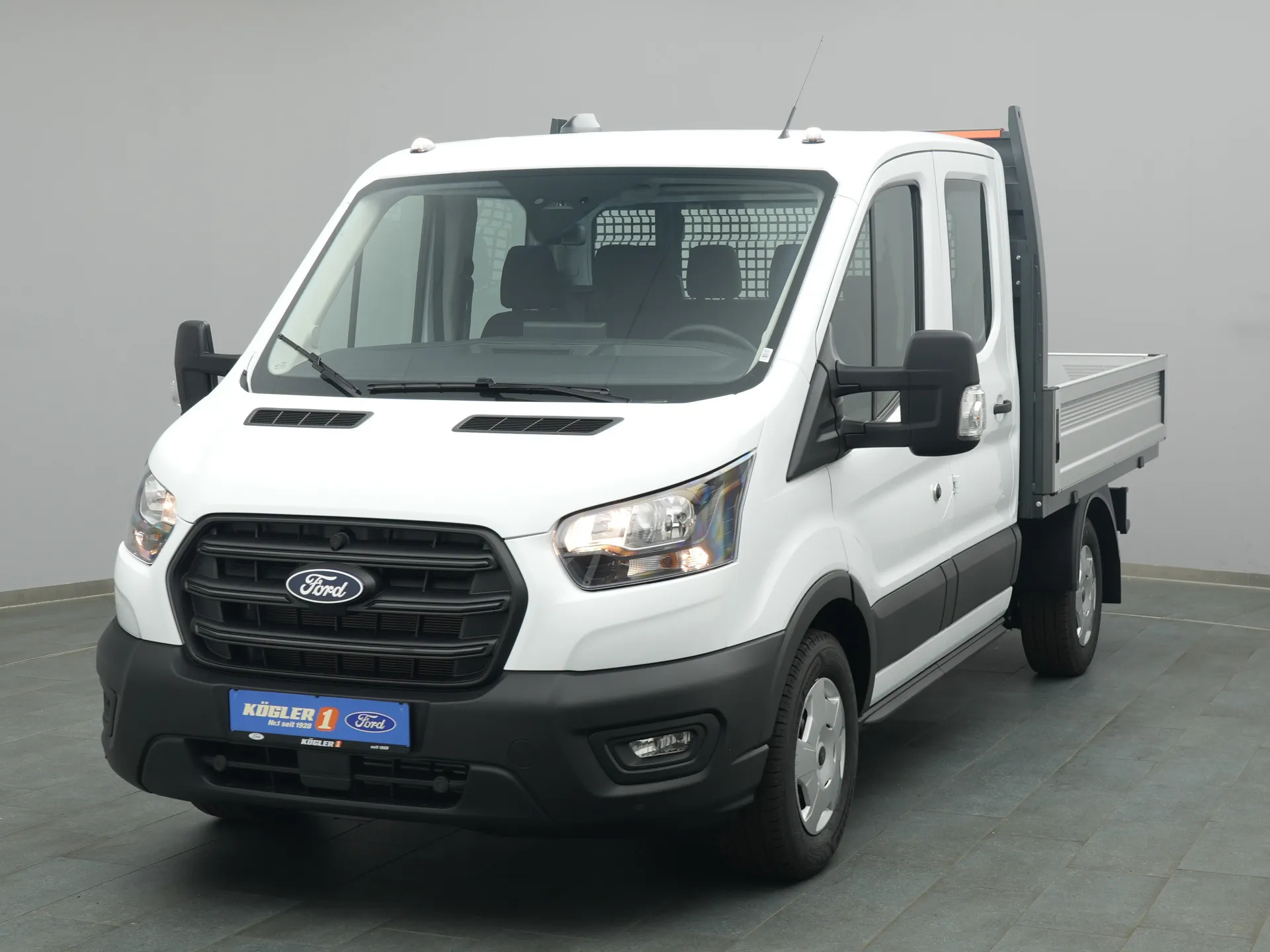 Ford Transit Pritsche Doka in weiss