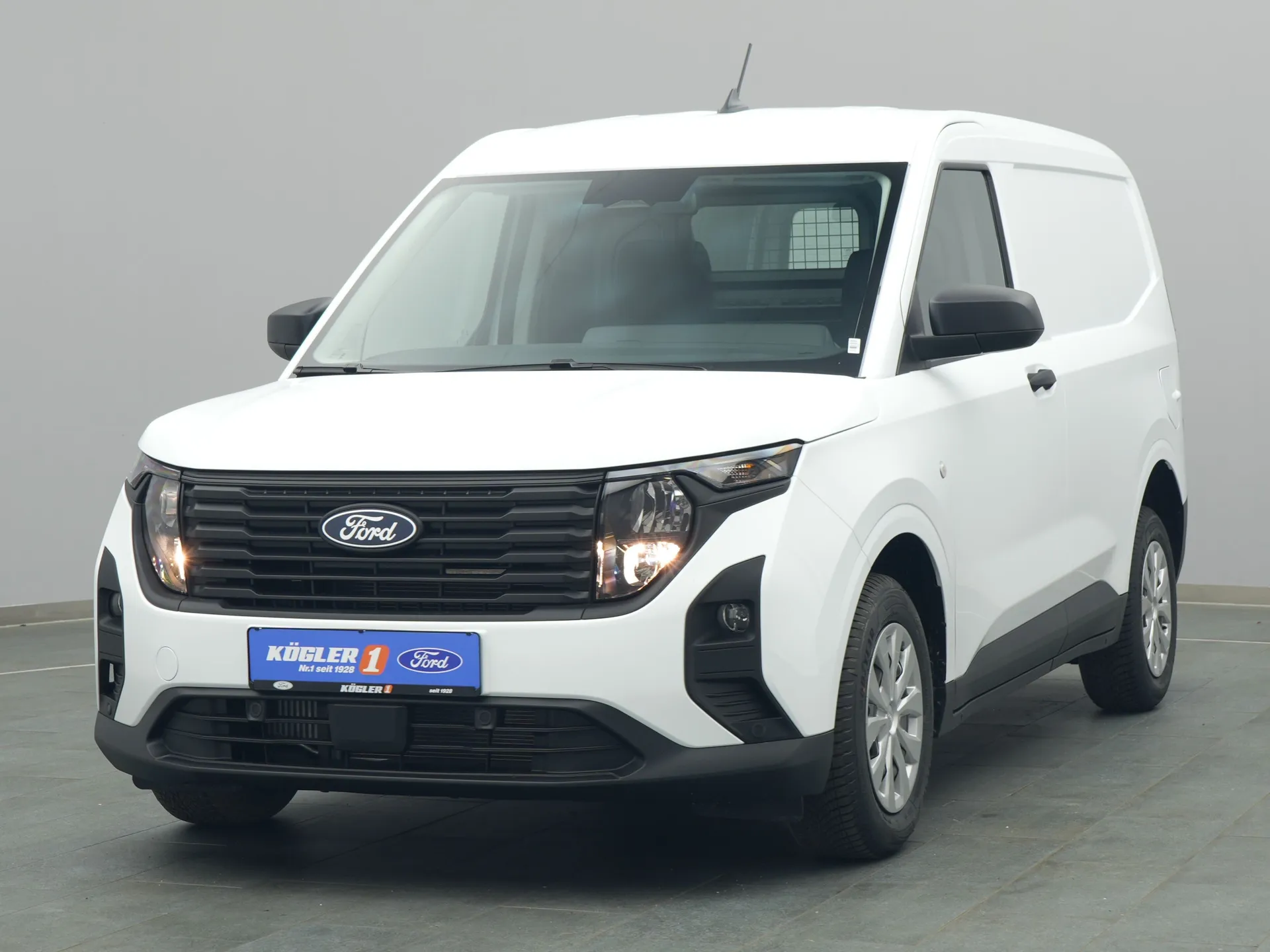 Ford Transit Courier Kasten in weiss