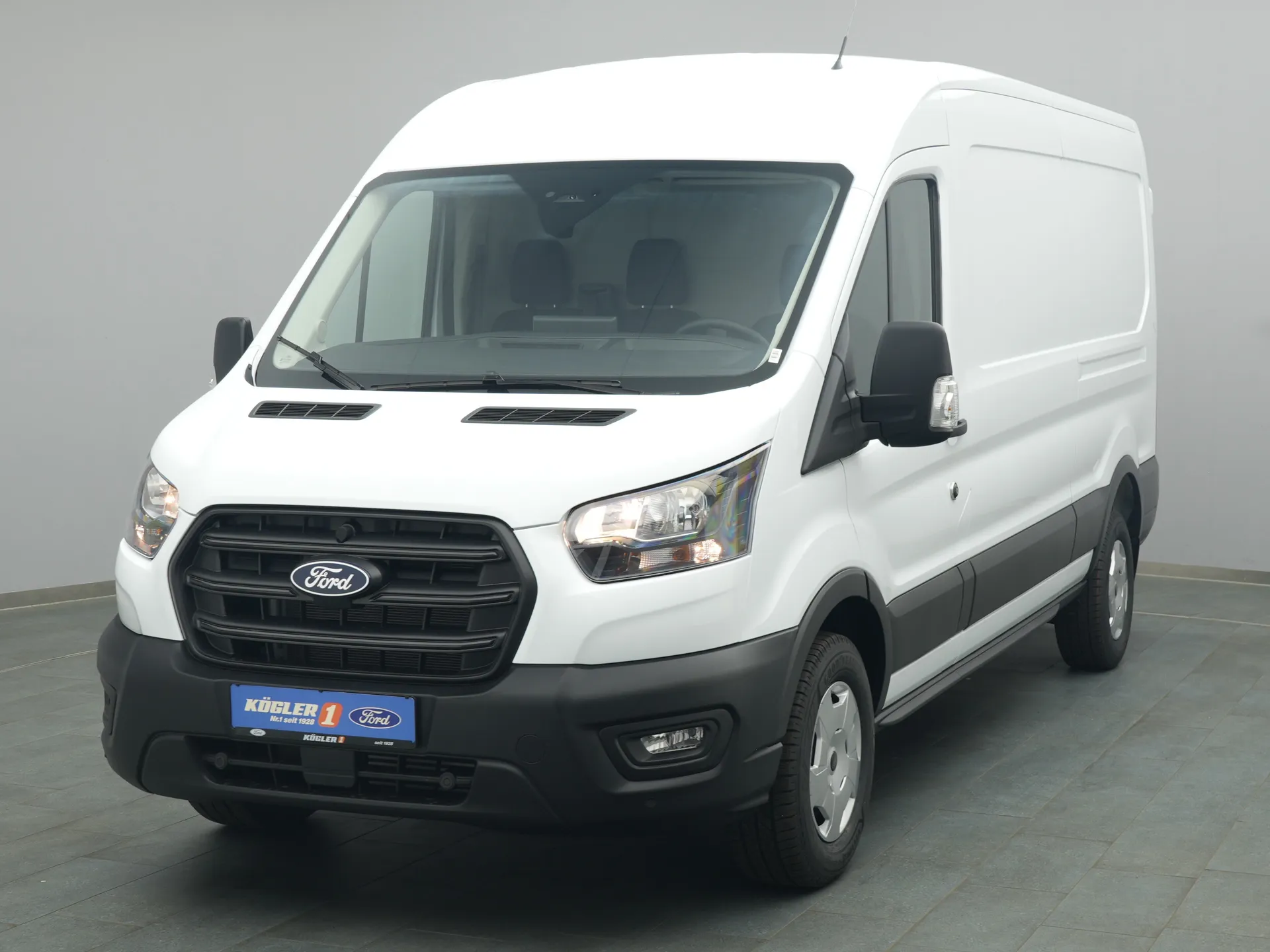 Ford Transit Kasten in weiss