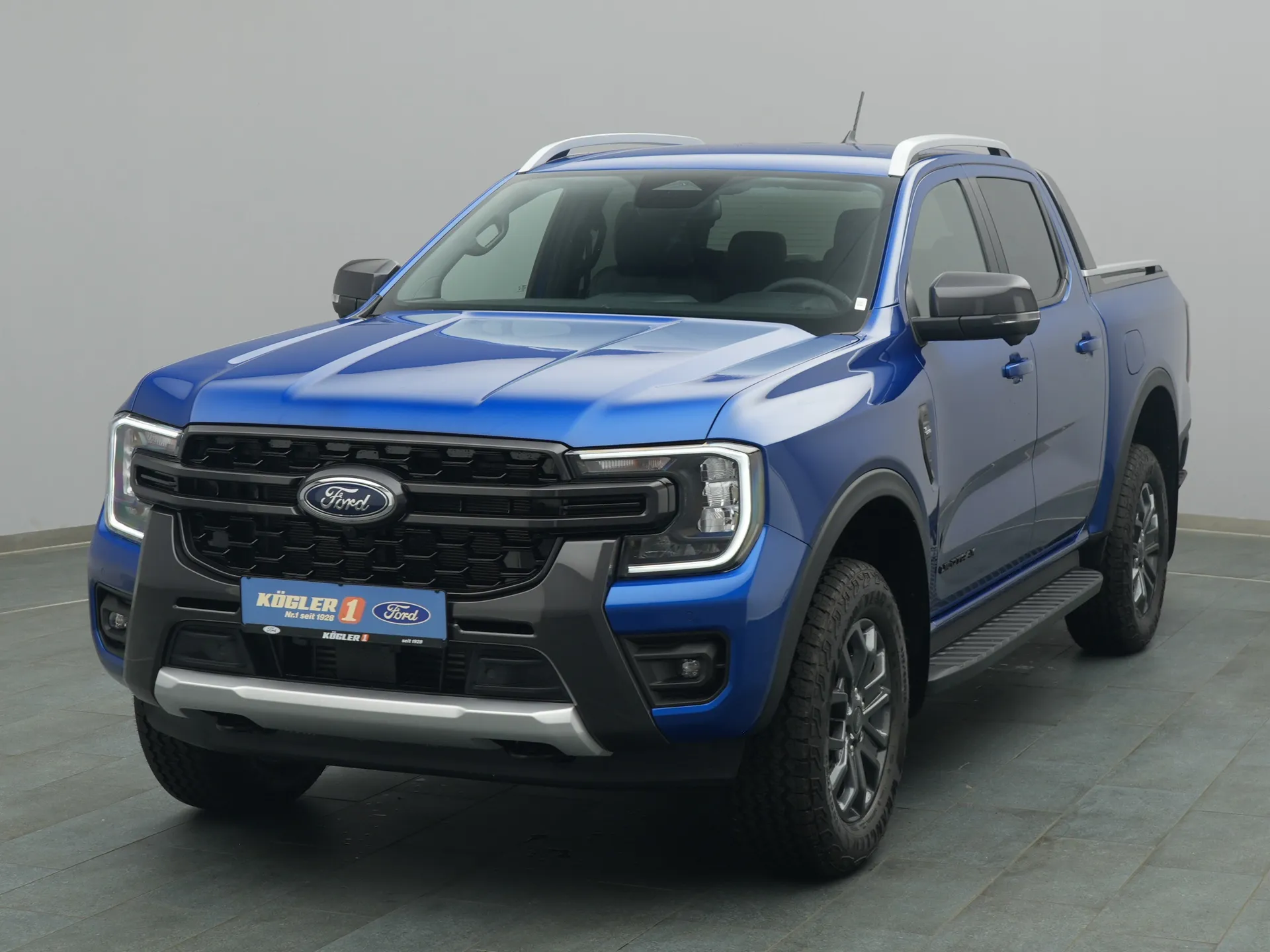 Ford Ranger DoKa Wildtrak in blau