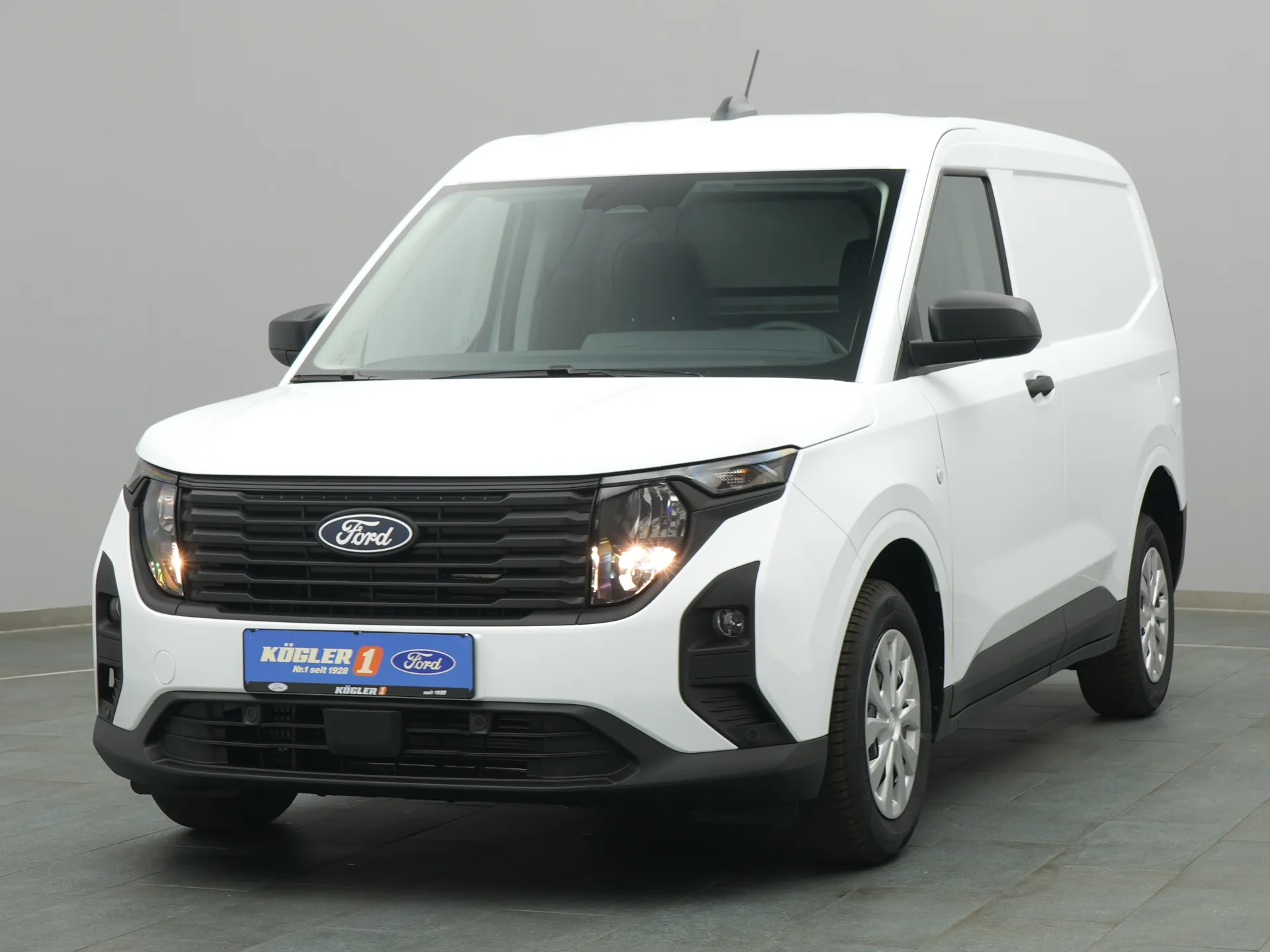 Ford Transit Courier Kasten in weiss