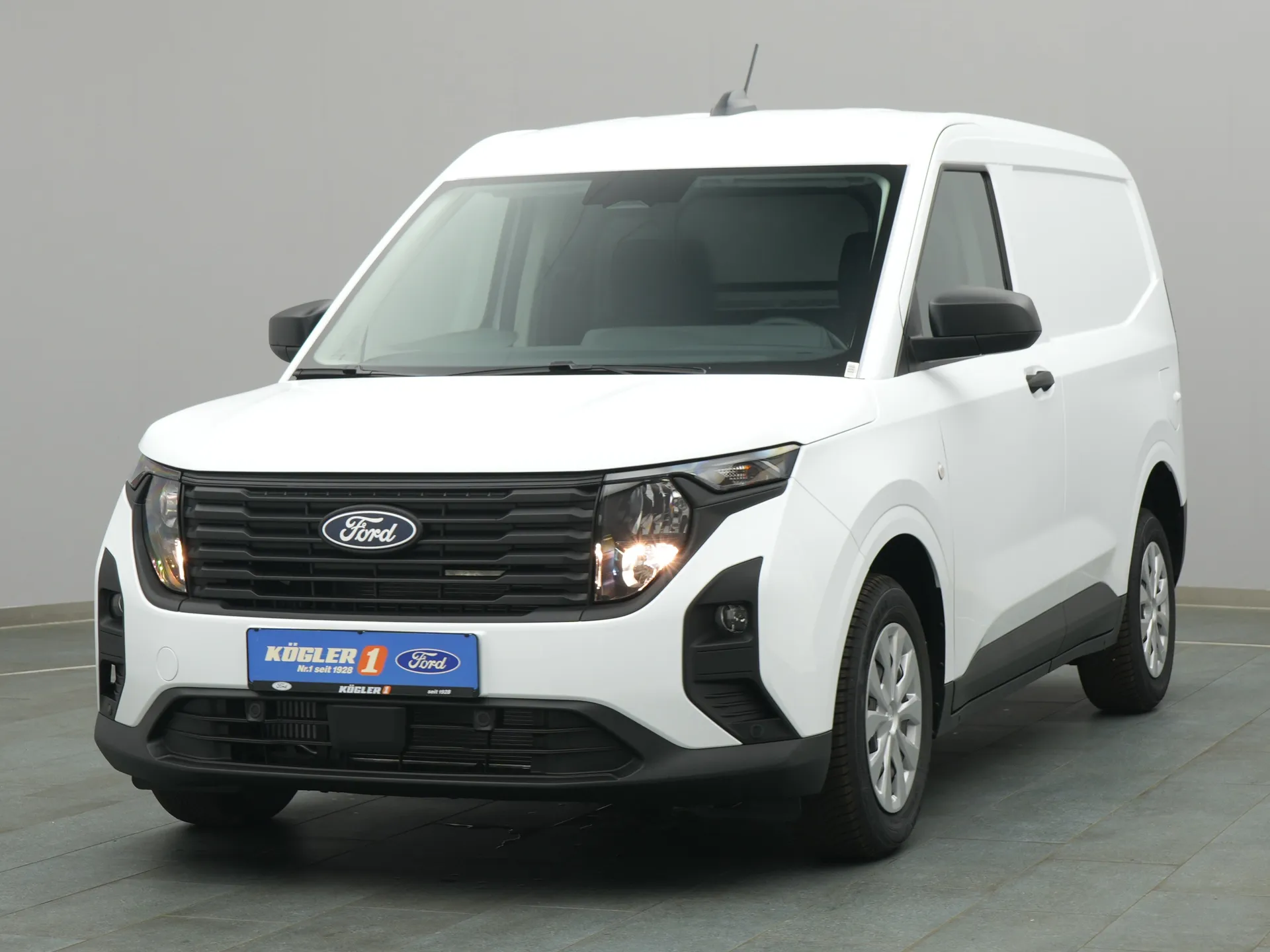 Ford Transit Courier Kasten in weiss