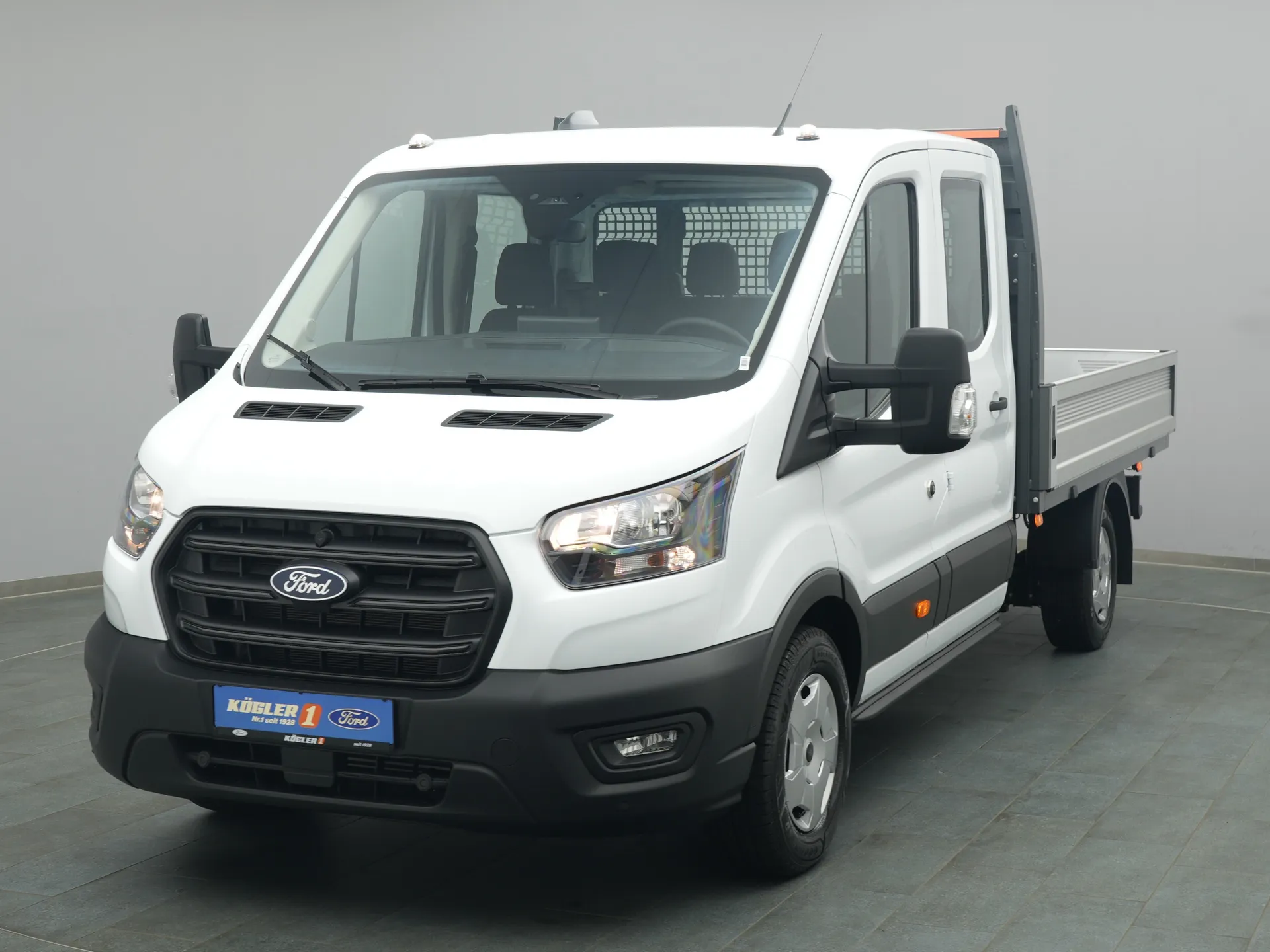 Ford Transit Pritsche Doka in weiss
