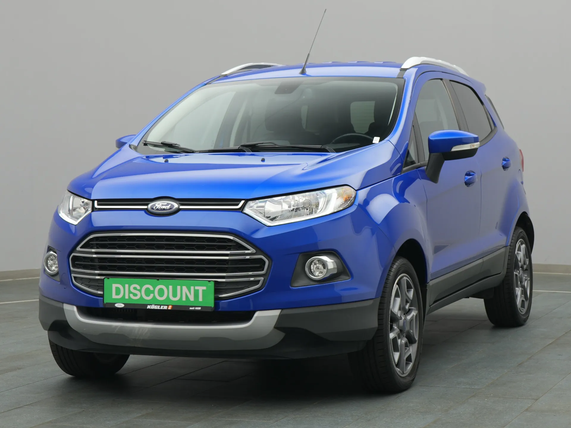Ford EcoSport Titanium in blau