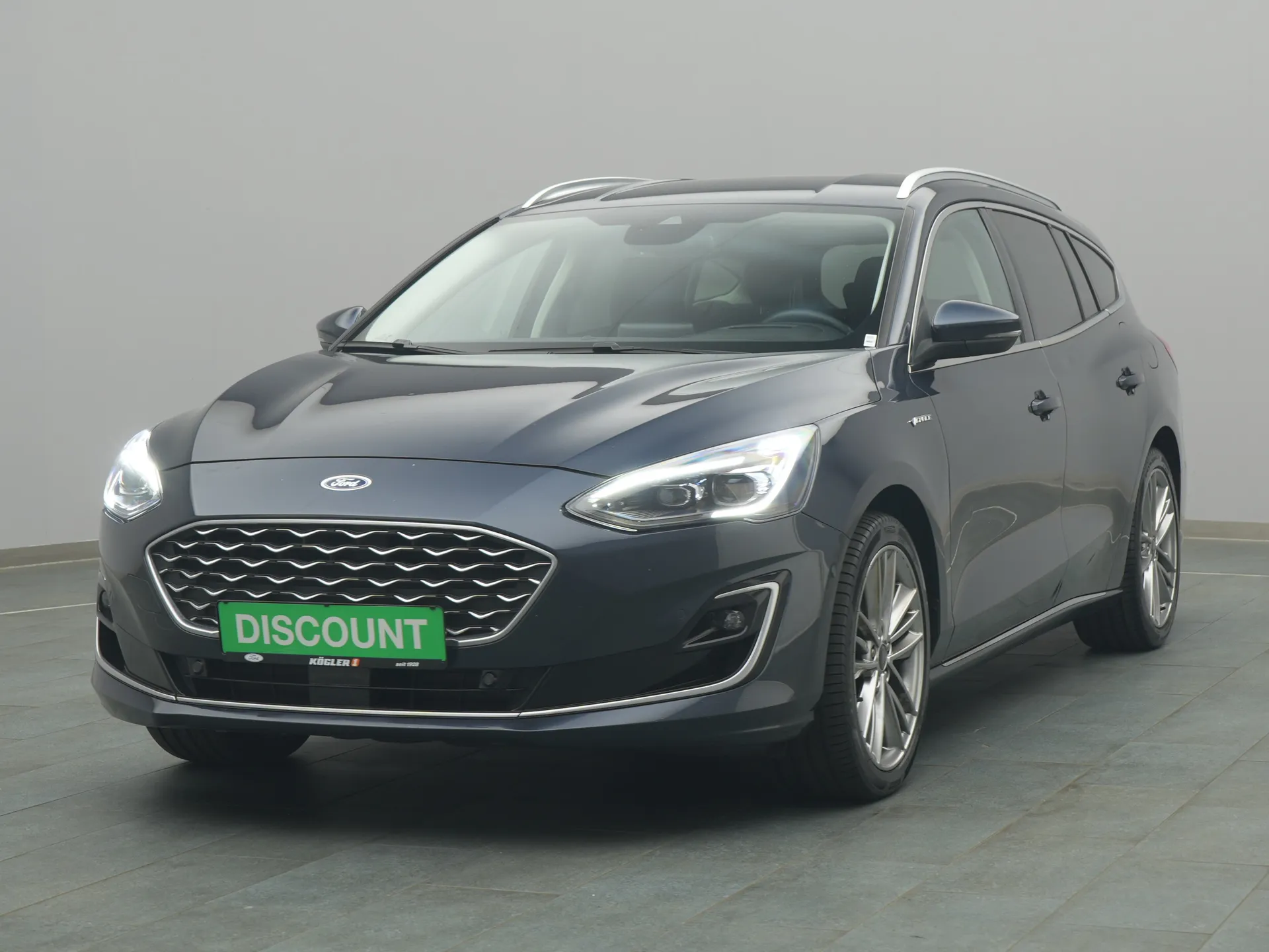 Ford Focus Vignale in blau