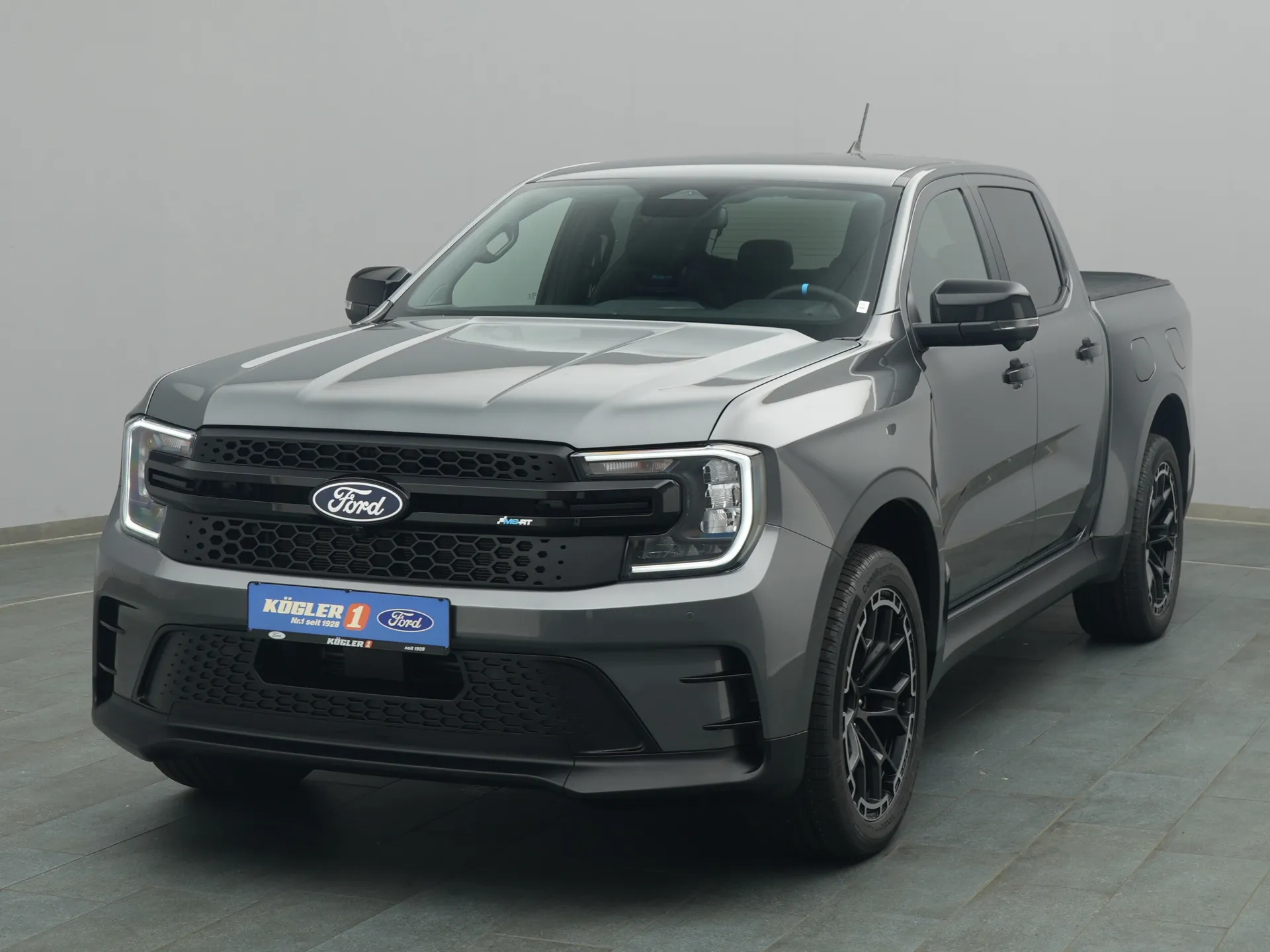 Ford Ranger DoKa MS-RT in grau