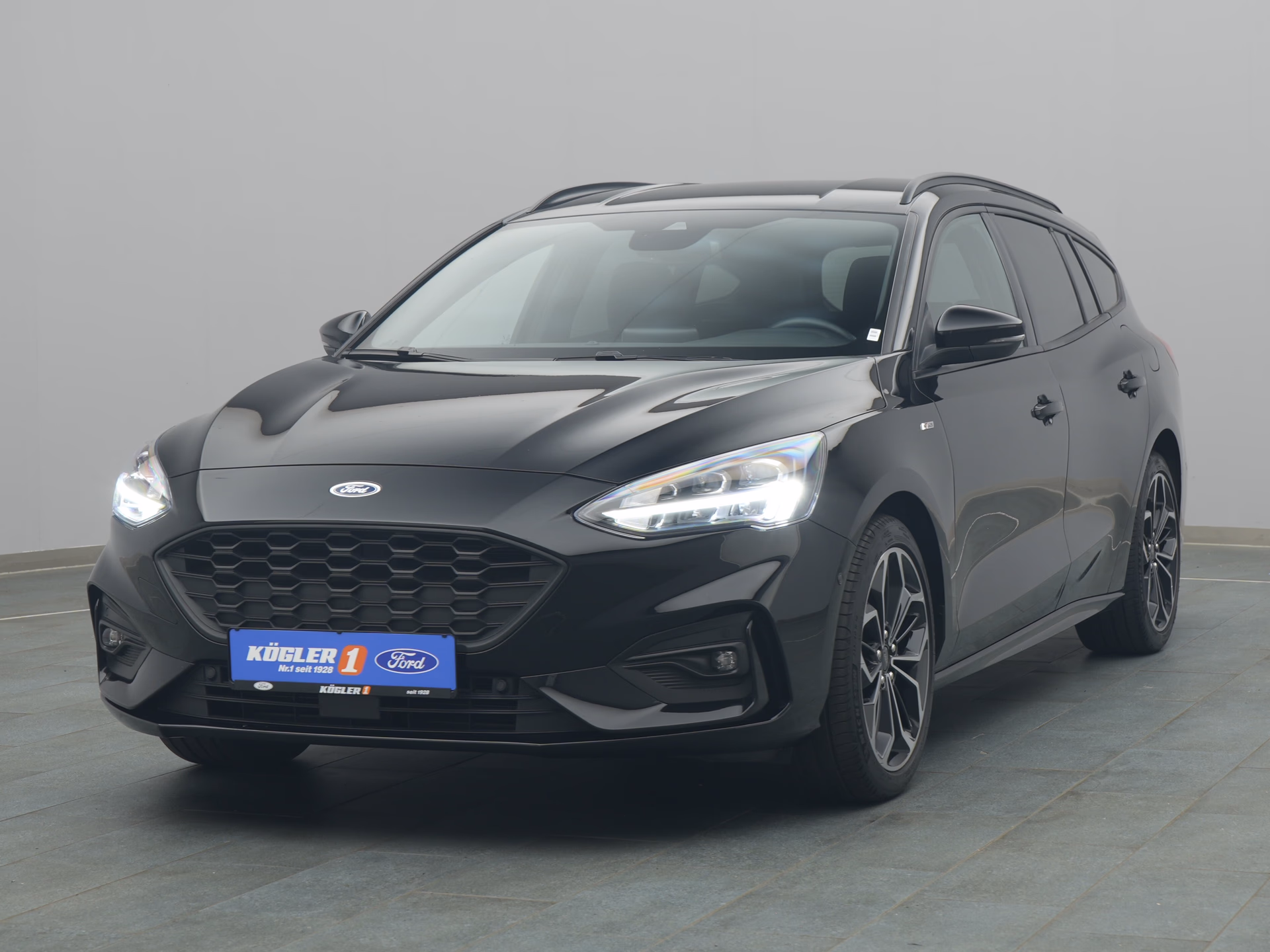 Ford Focus ST-Line in schwarz