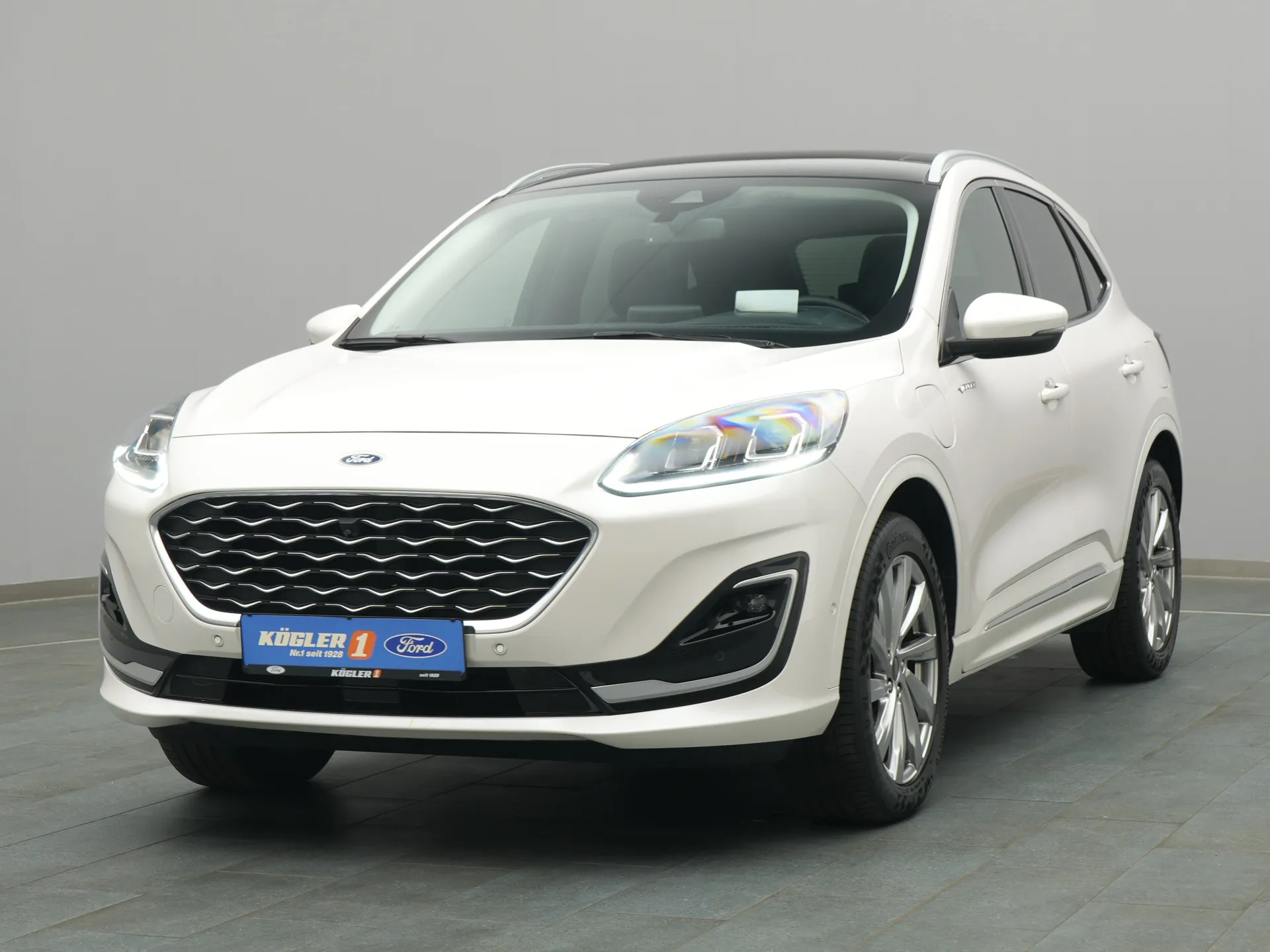 Ford Kuga Vignale in weiss