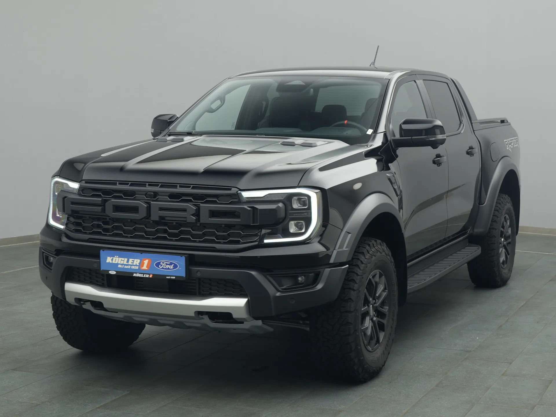 Ford Ranger Raptor in schwarz